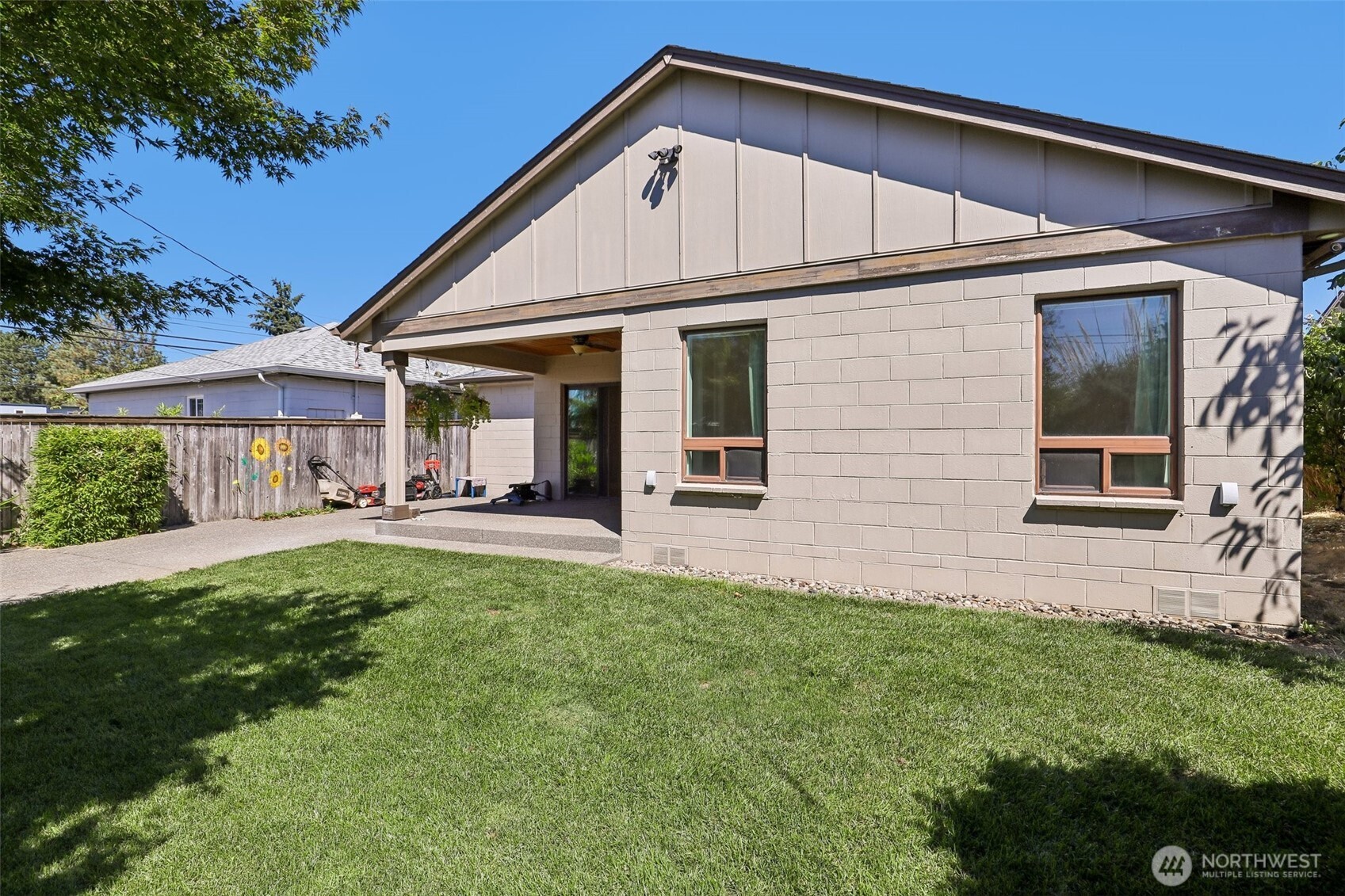 8407 Mt Olympus Avenue Property Photo 27