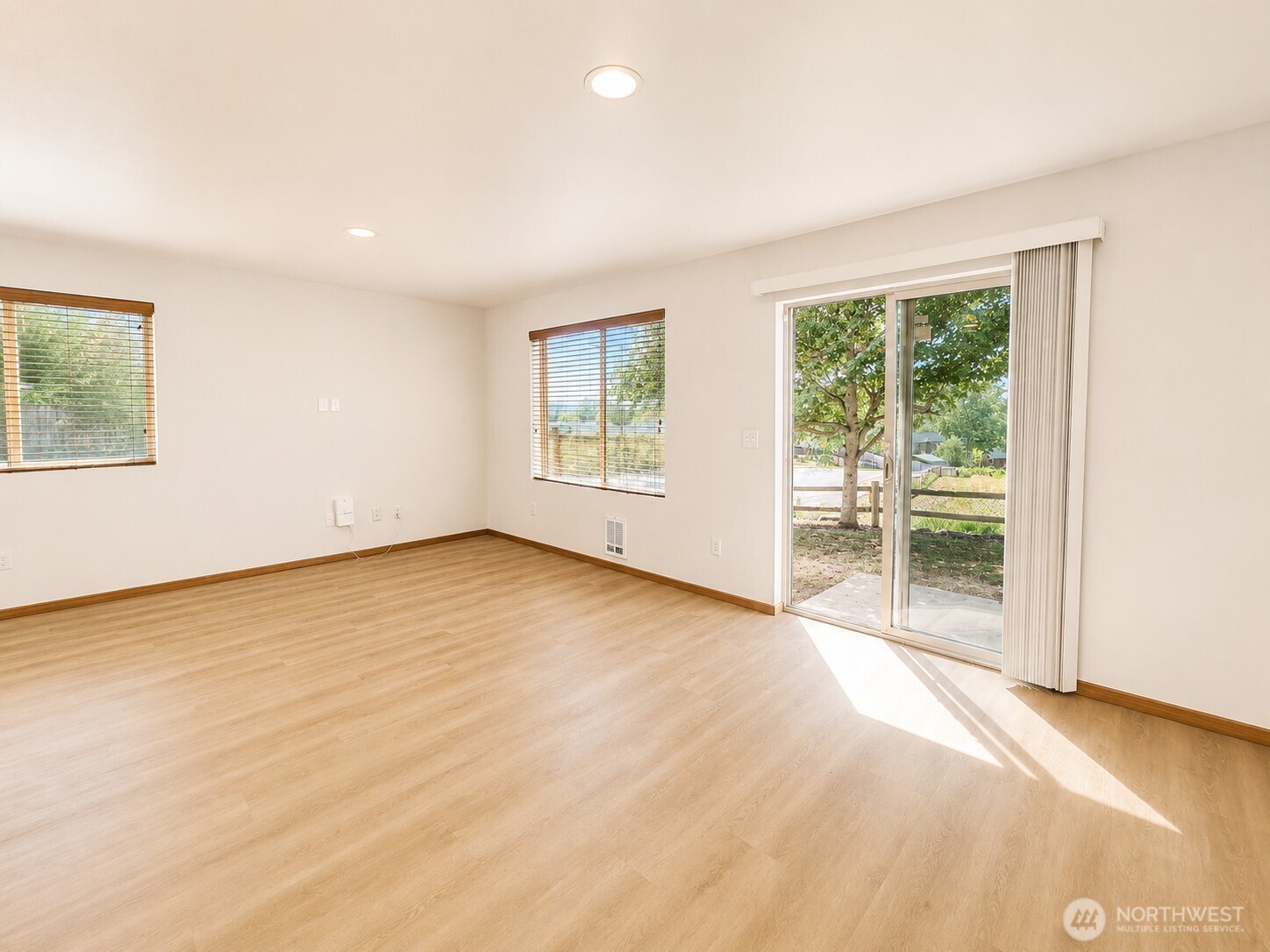 4002 82nd Avenue Property Photo 9