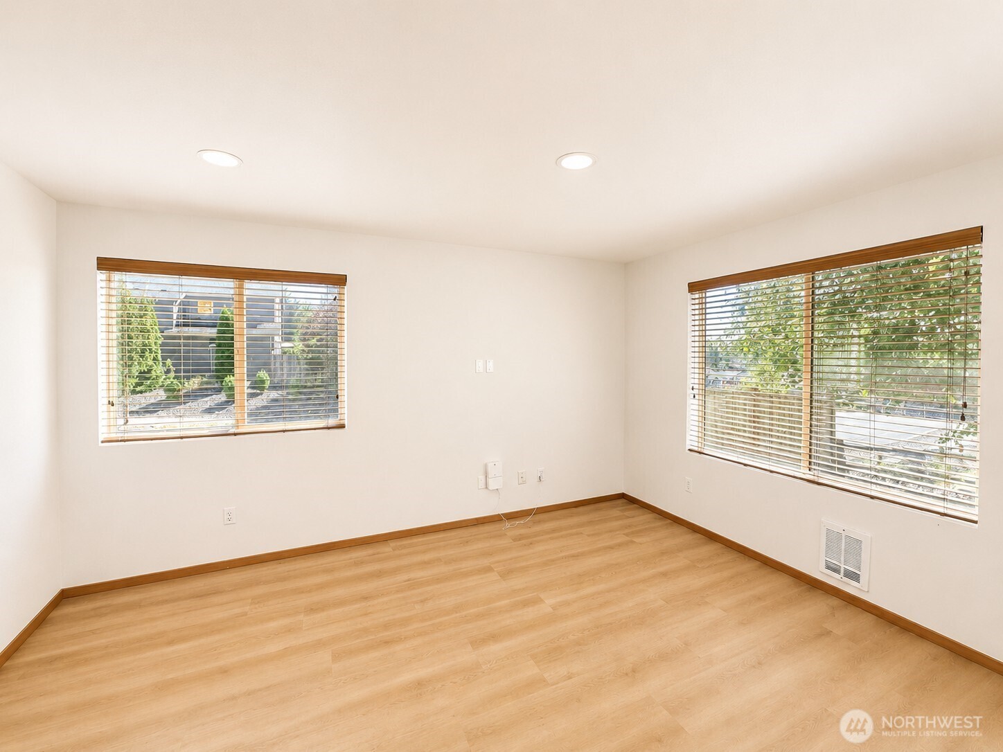 4002 82nd Avenue Property Photo 10