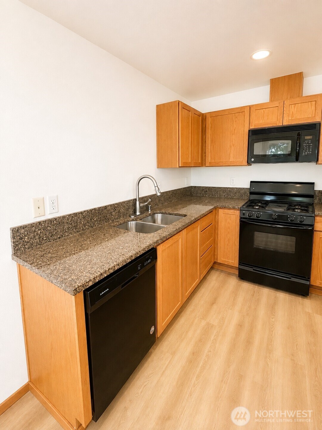 4002 82nd Avenue Property Photo 13