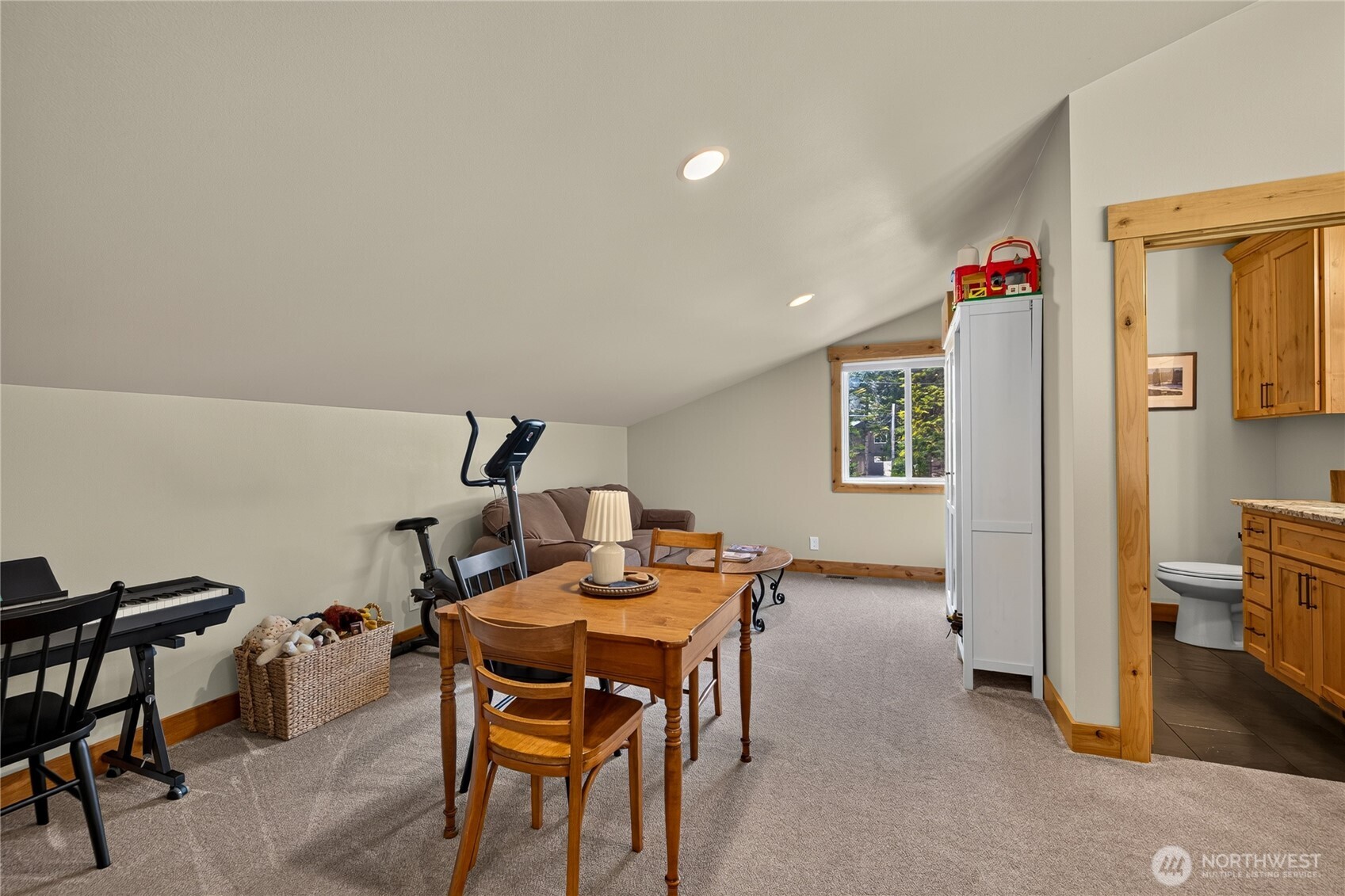 2303 Pine Tree Road Property Photo 30