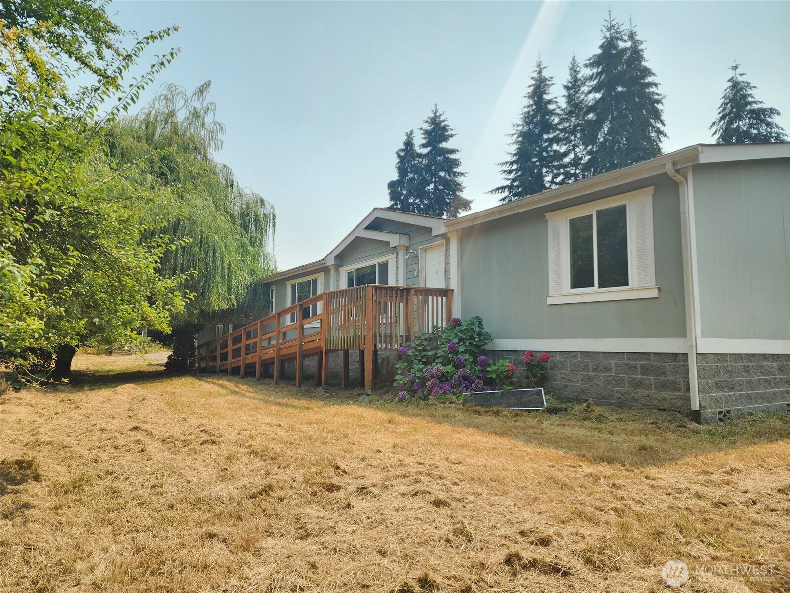501 W 7th Street Property Photo 12