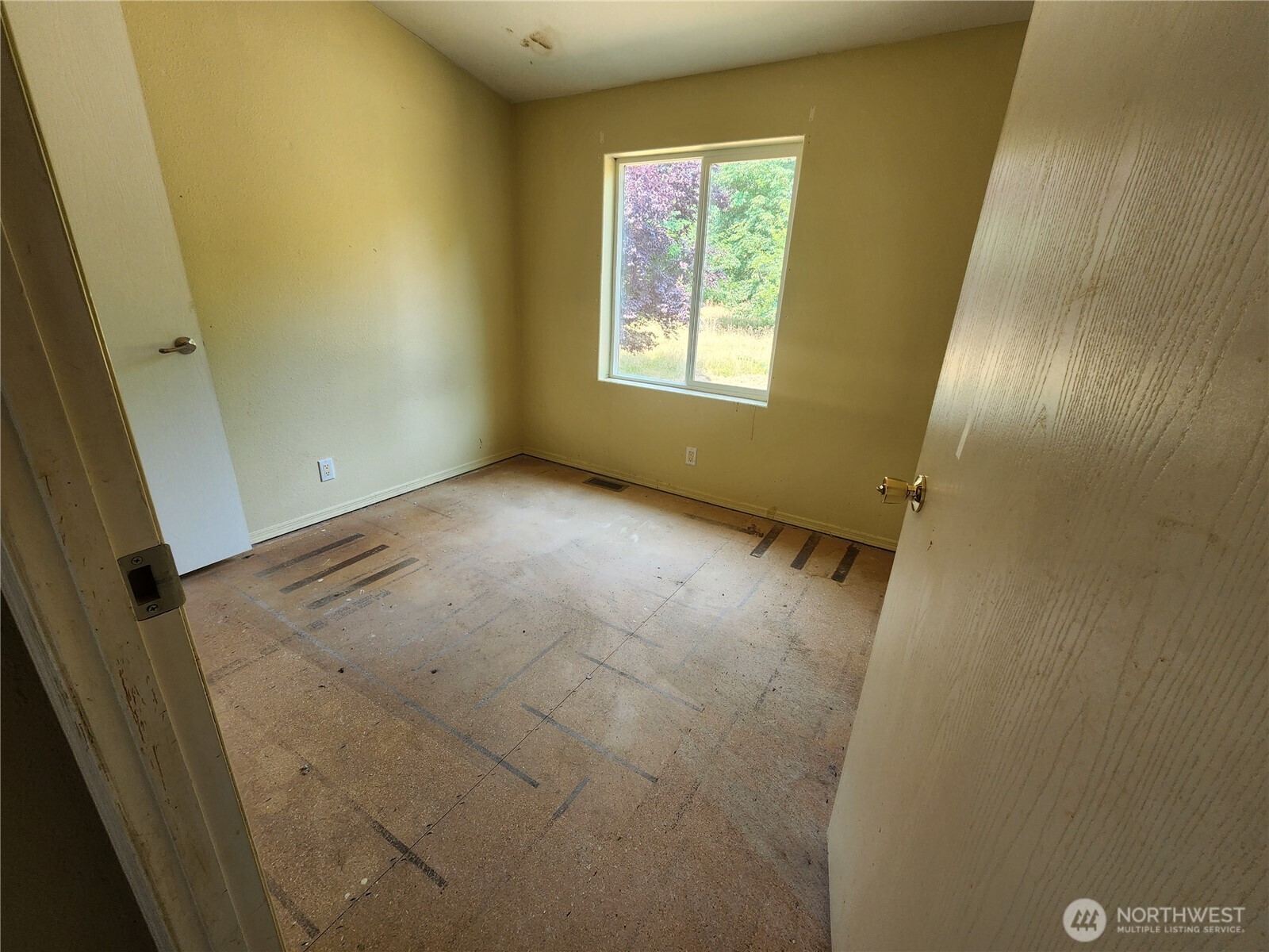 501 W 7th Street Property Photo 25