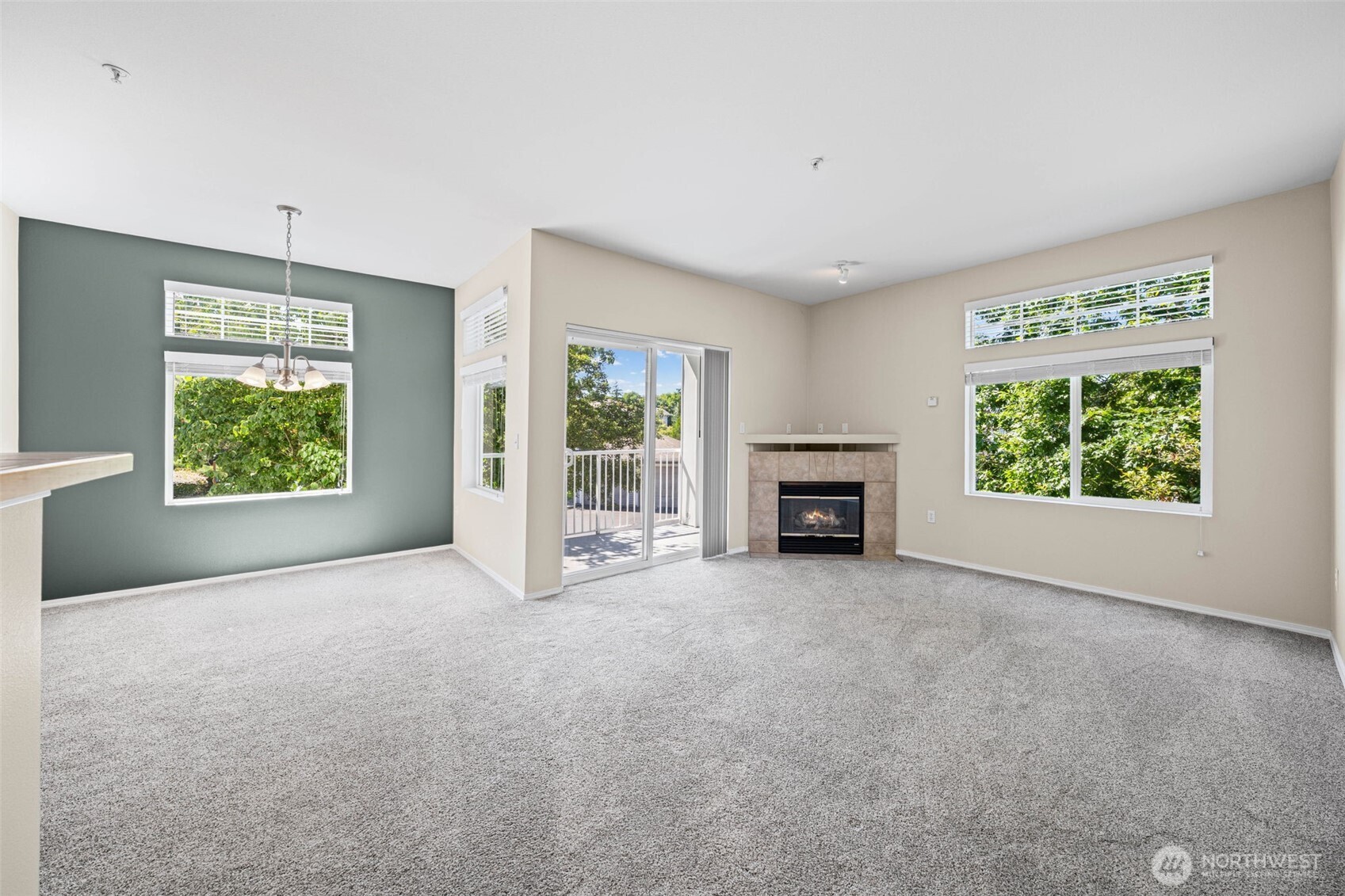 1131 63rd Street B Property Photo 3