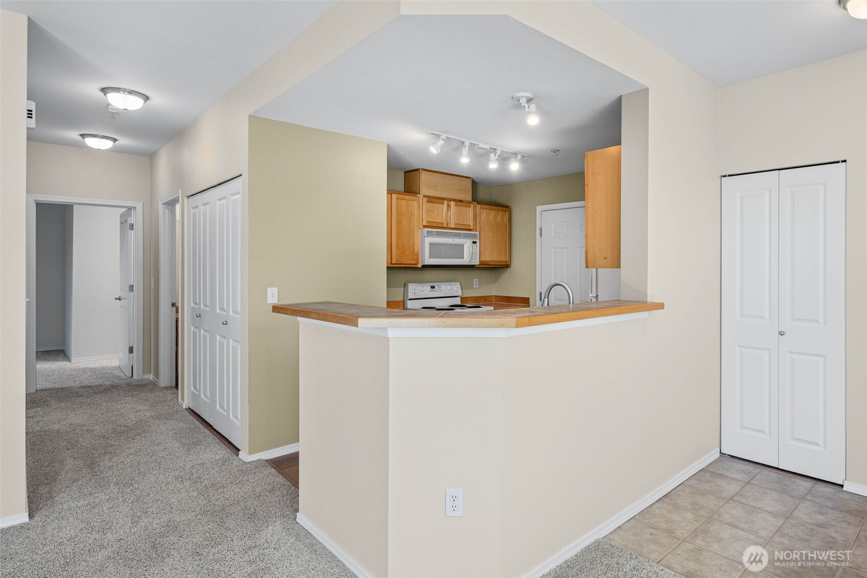 1131 63rd Street B Property Photo 11