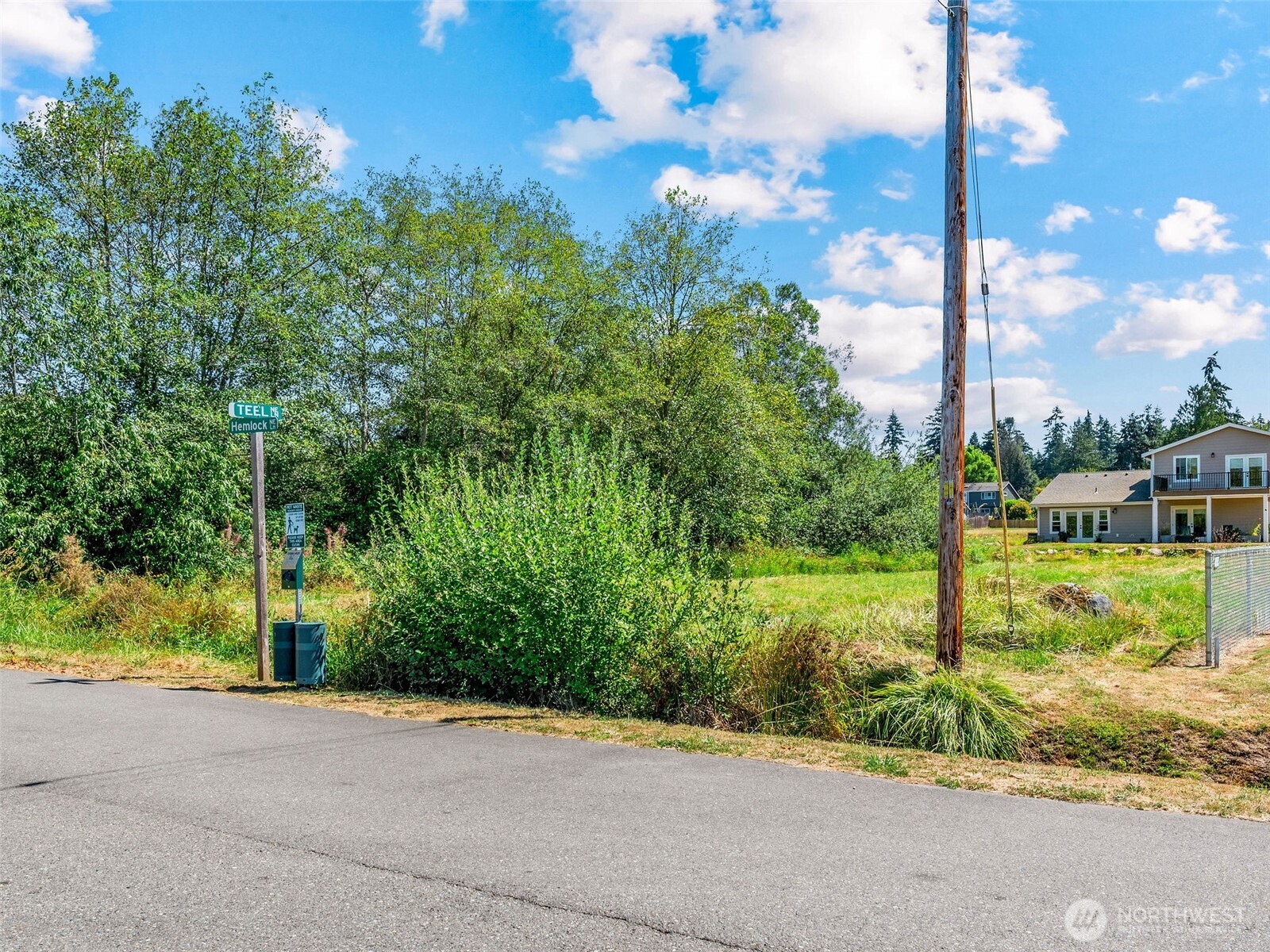 4929 Ne Hemlock Lane Property Photo 4