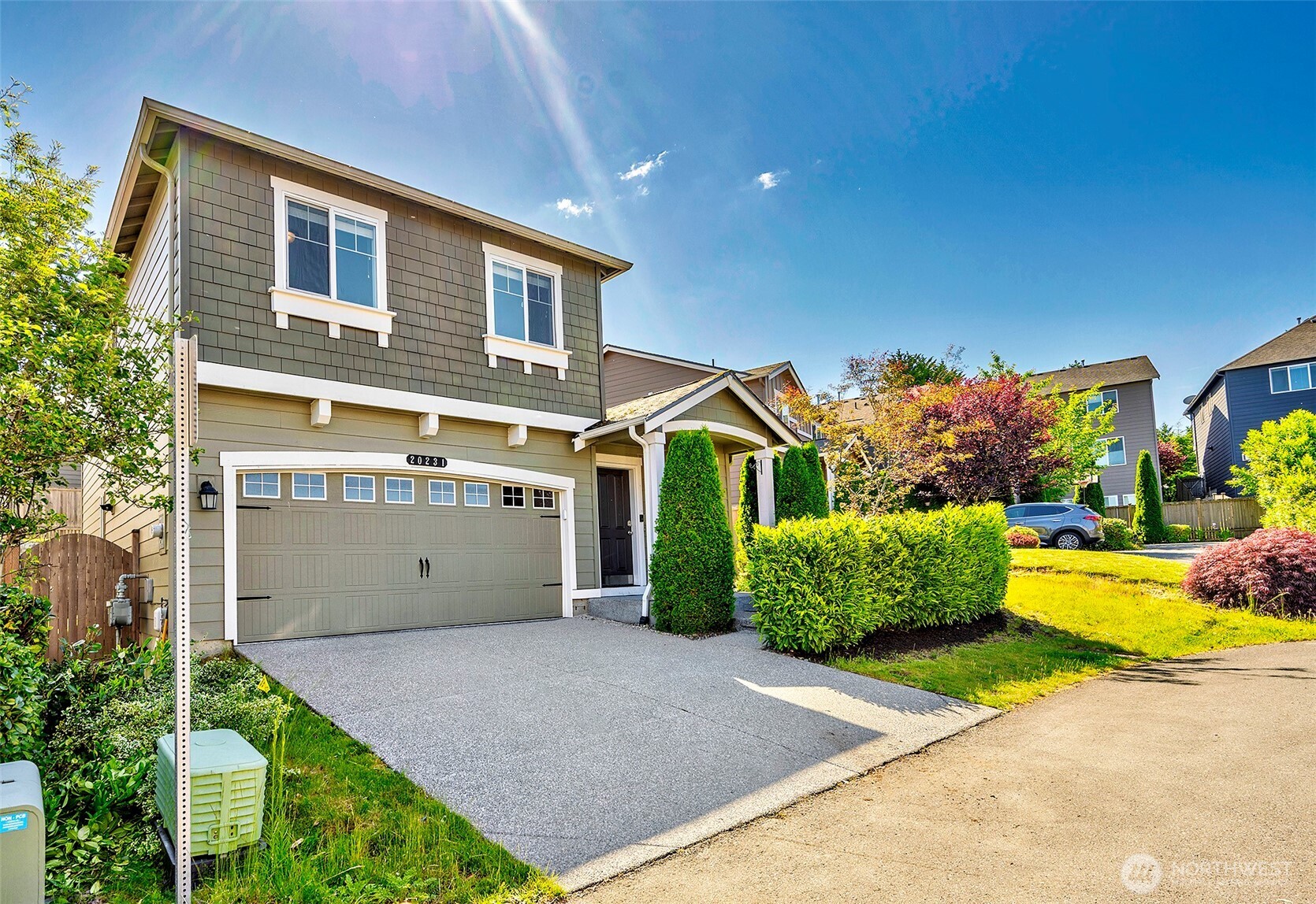 20231 4th Place Property Photo 3