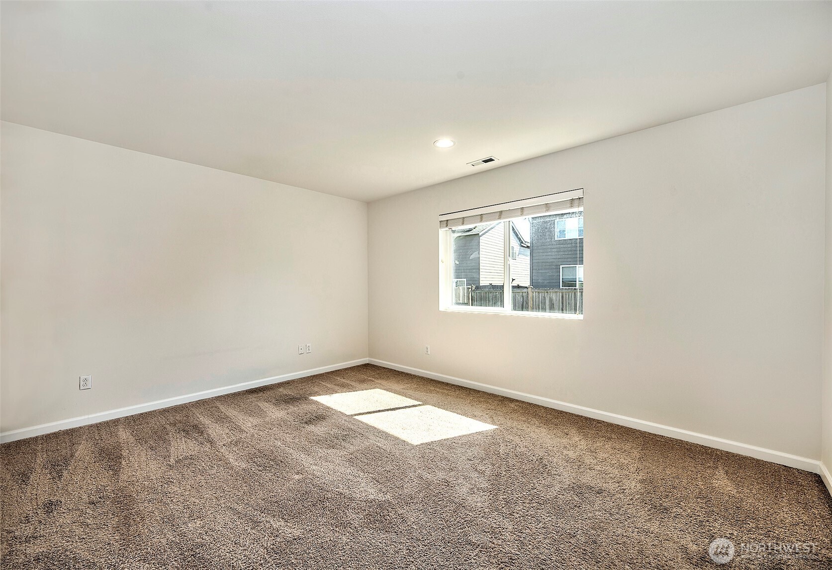20231 4th Place Property Photo 16