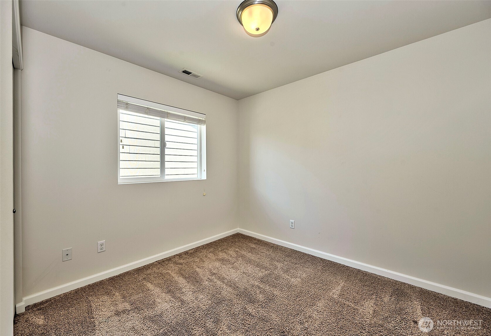 20231 4th Place Property Photo 19