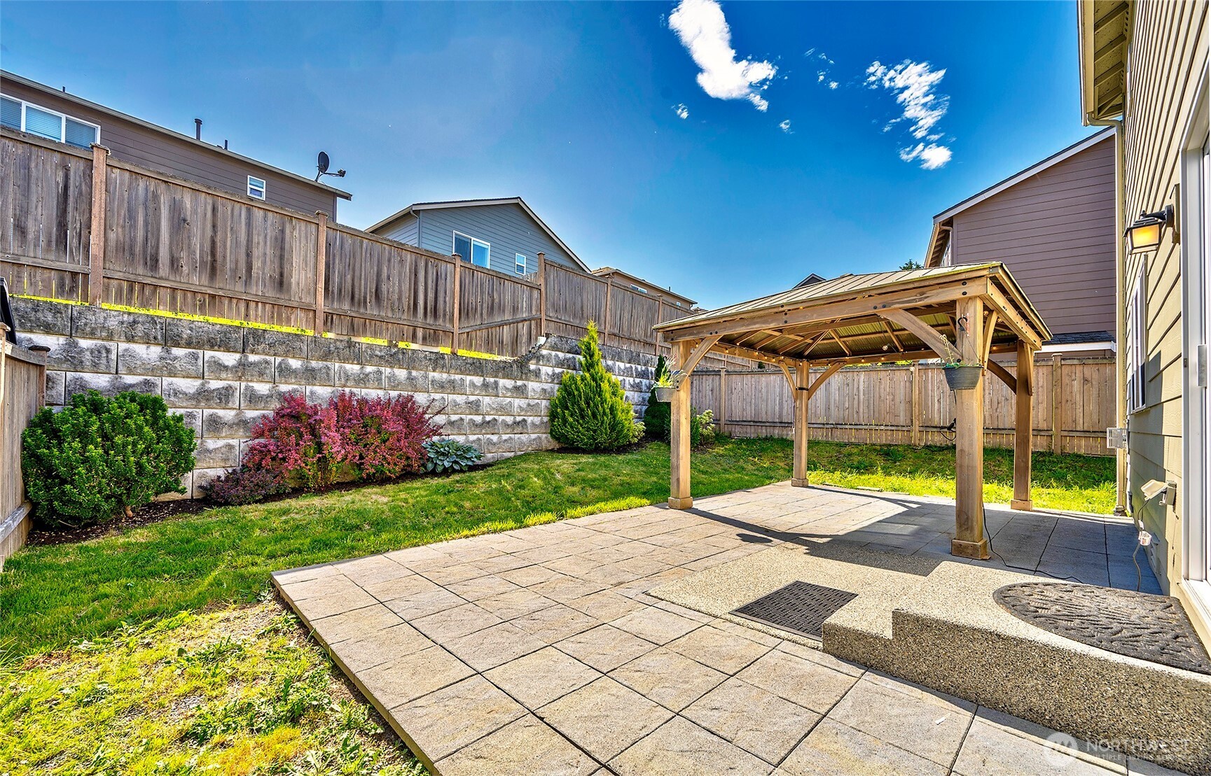 20231 4th Place Property Photo 24