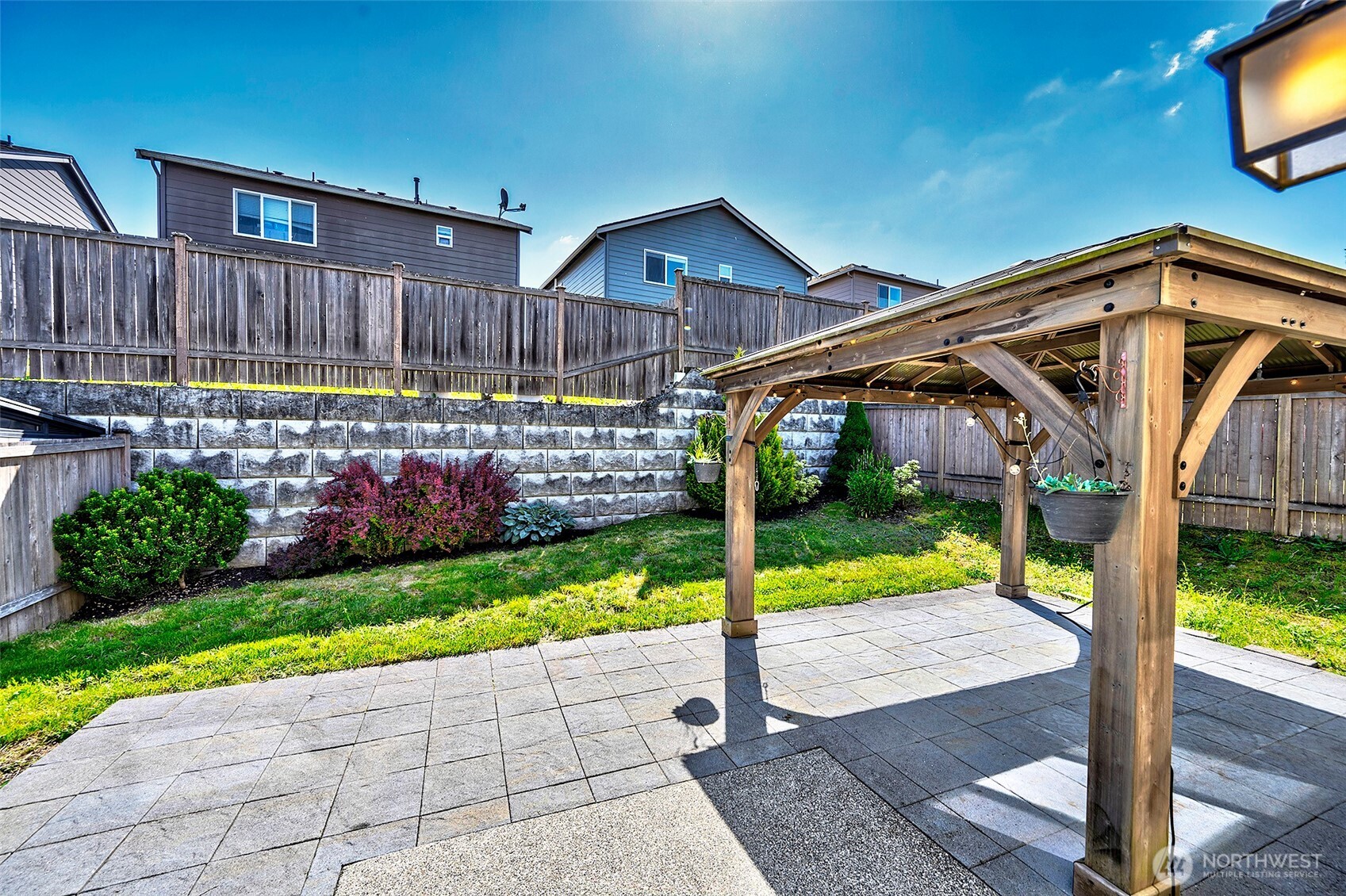 20231 4th Place Property Photo 25