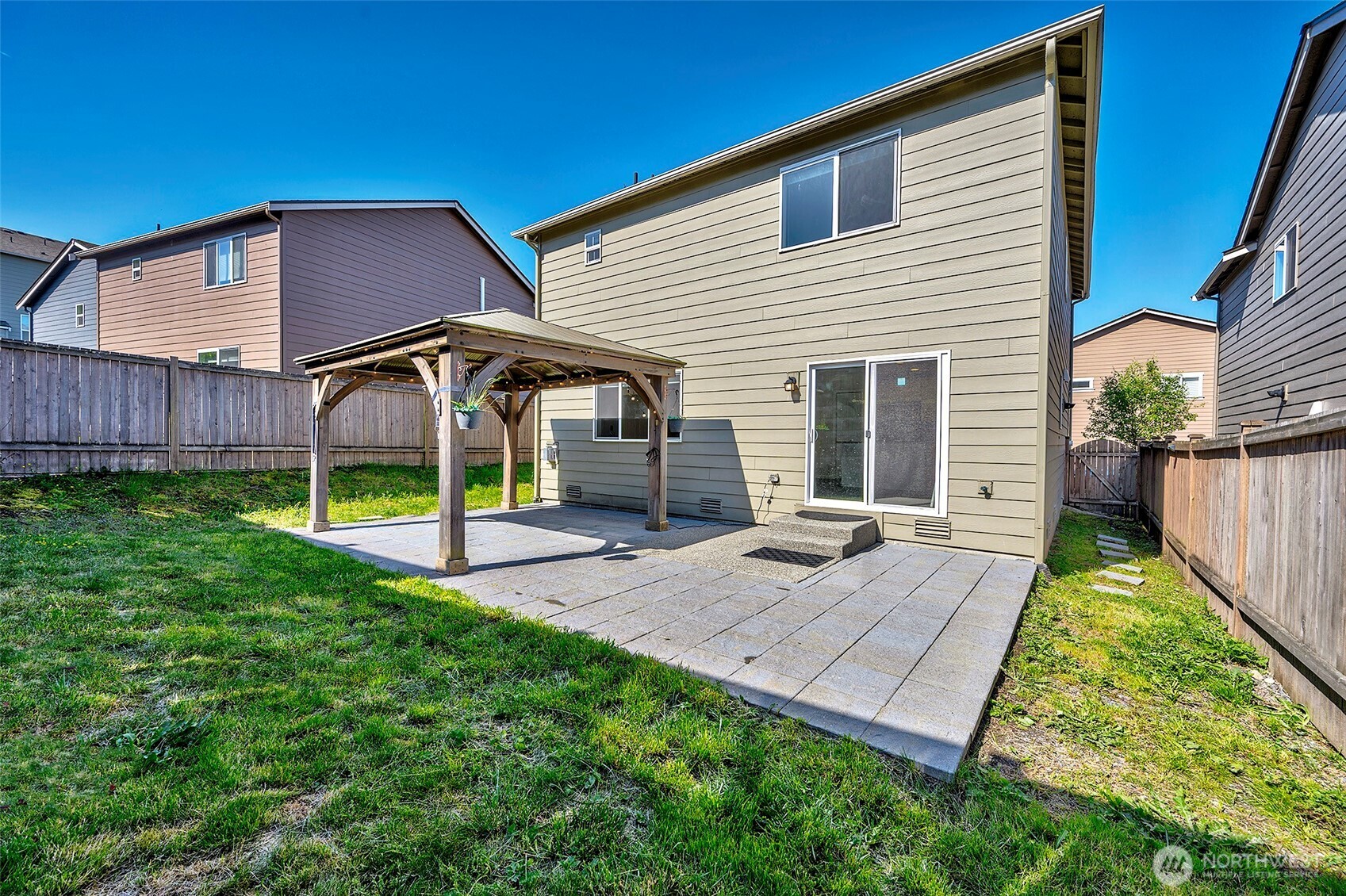 20231 4th Place Property Photo 29