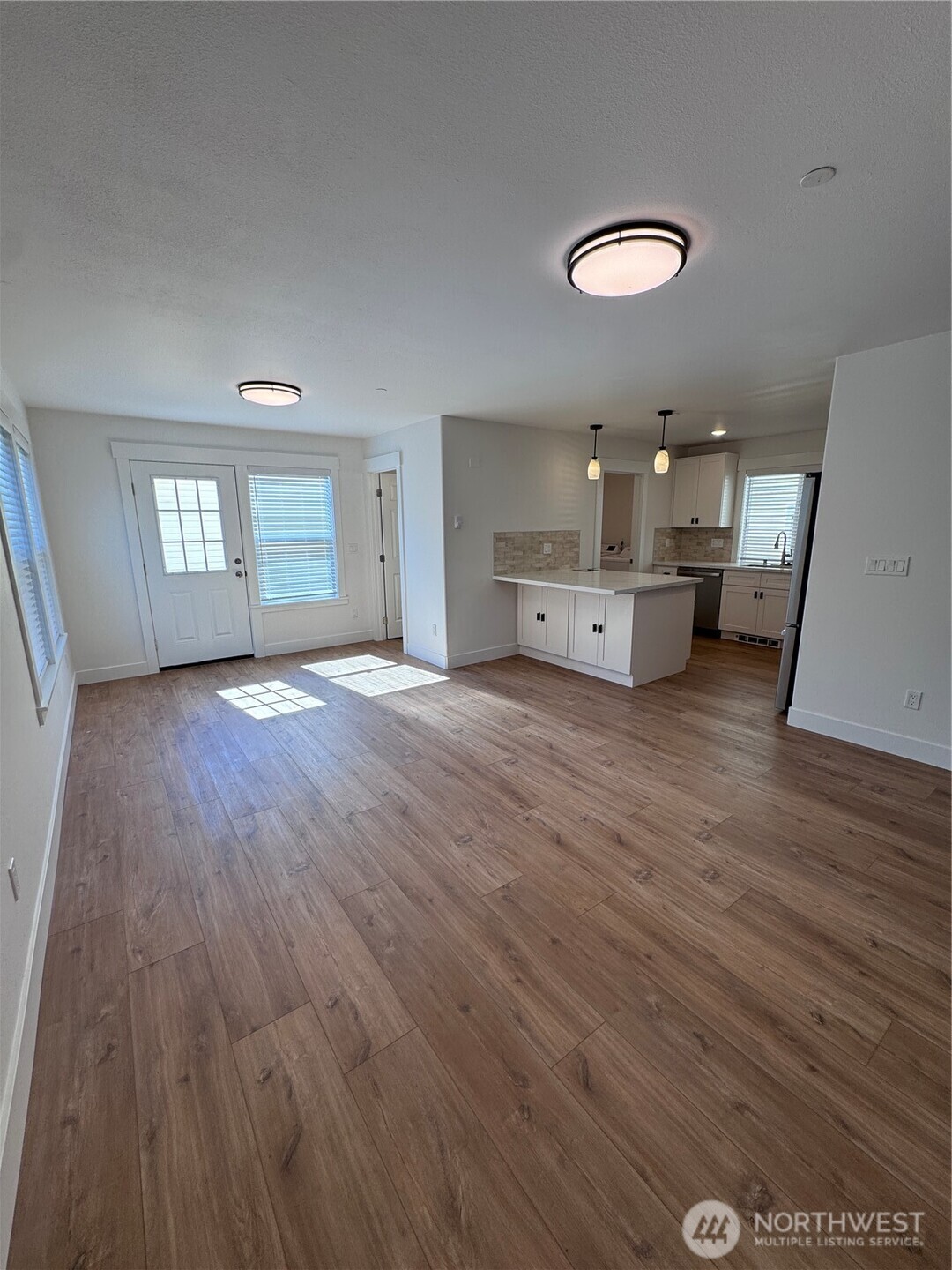 1869 Johnson Avenue Property Photo 4