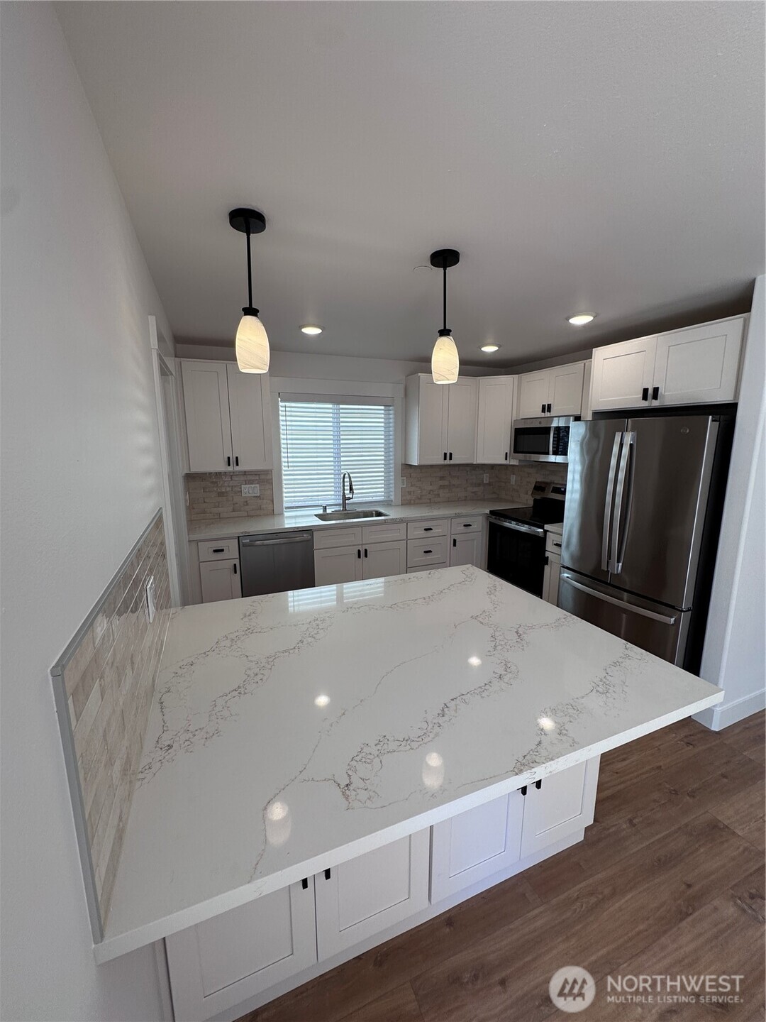 1869 Johnson Avenue Property Photo 7
