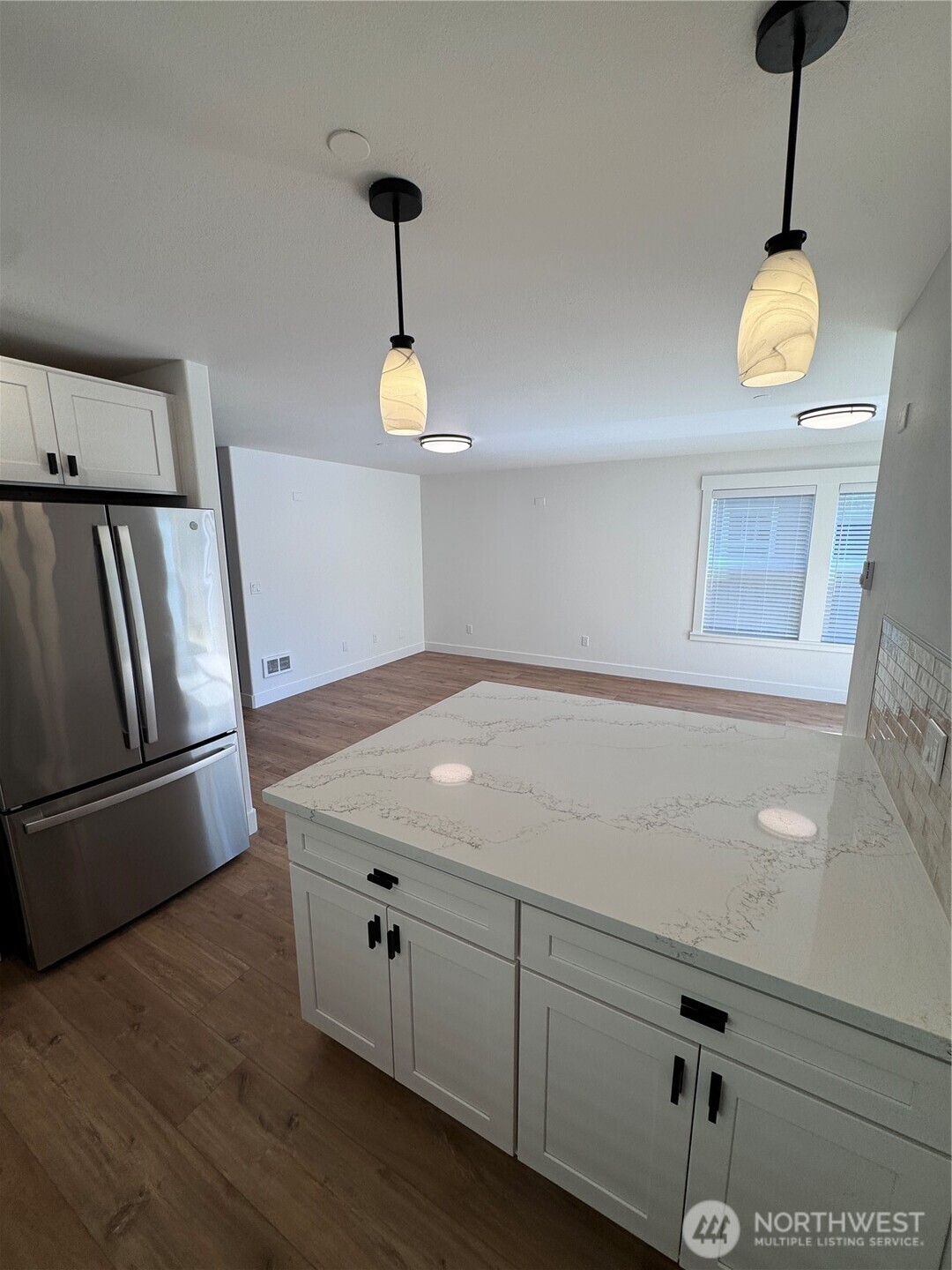 1869 Johnson Avenue Property Photo 8