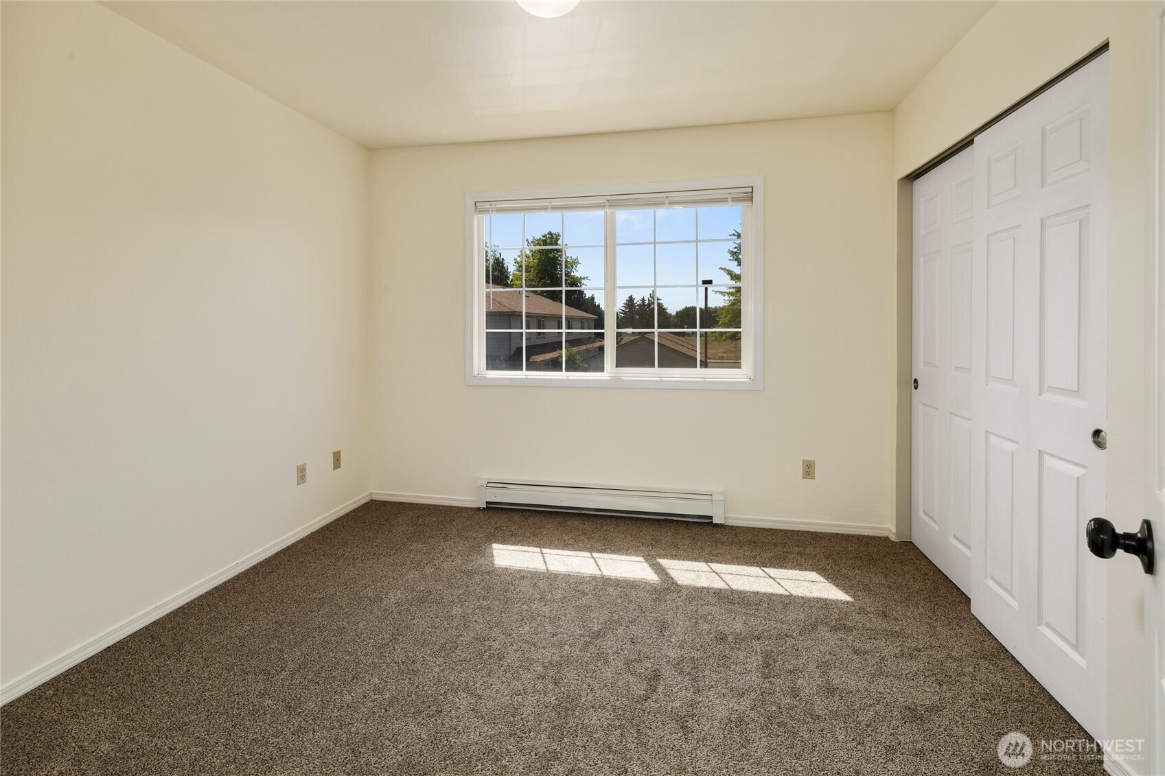 209 E 18th Avenue D19 Property Photo 14