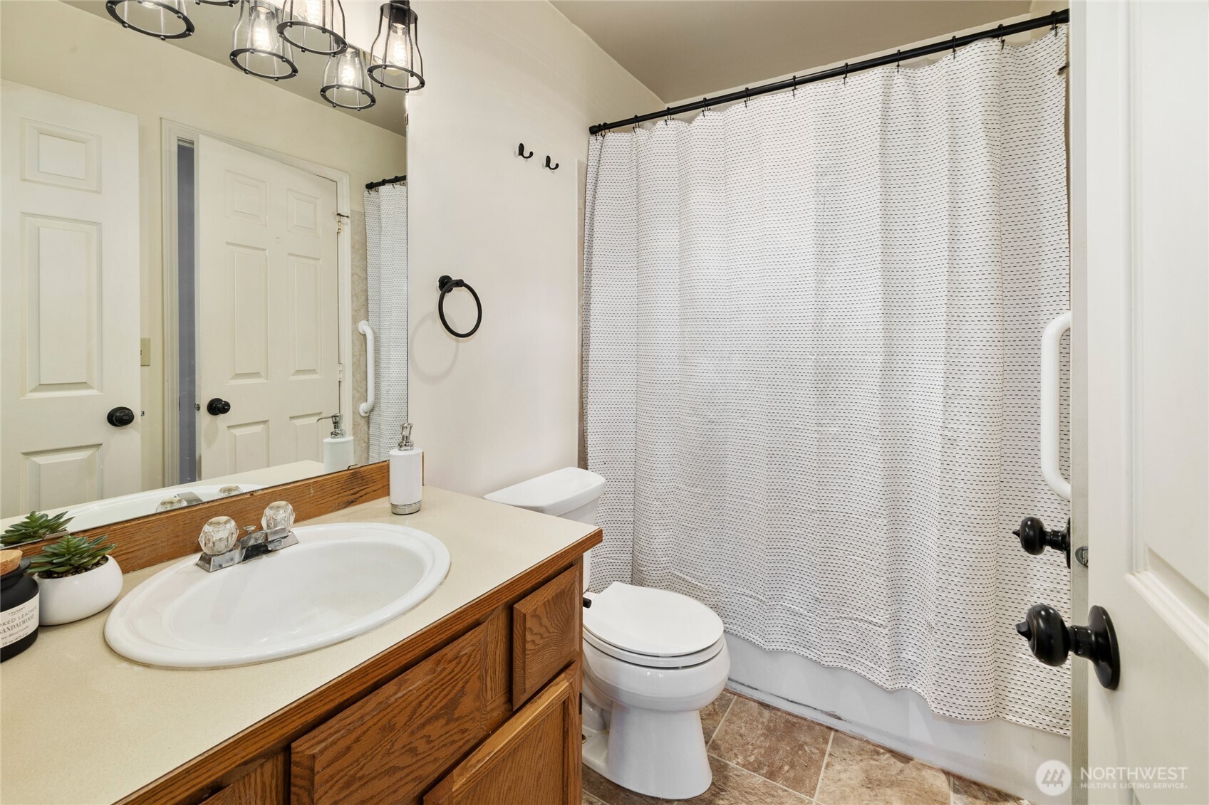 209 E 18th Avenue D19 Property Photo 17