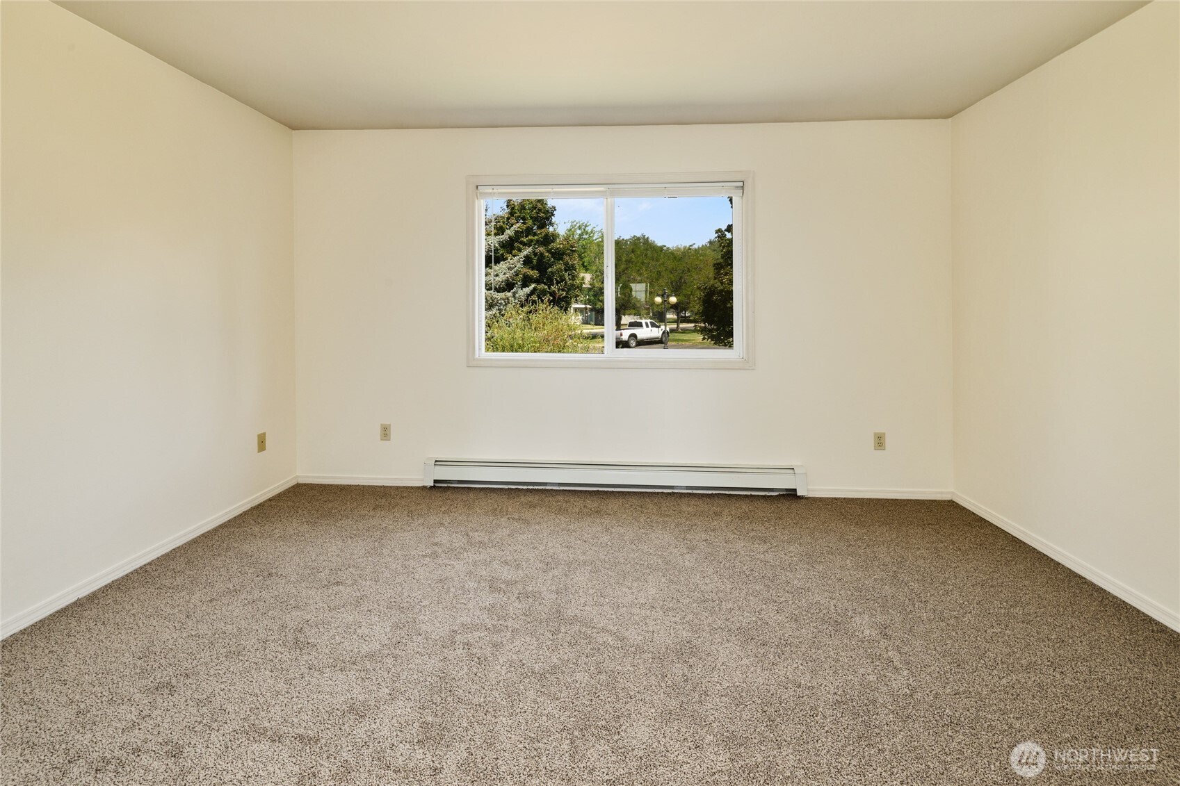 209 E 18th Avenue D19 Property Photo 18