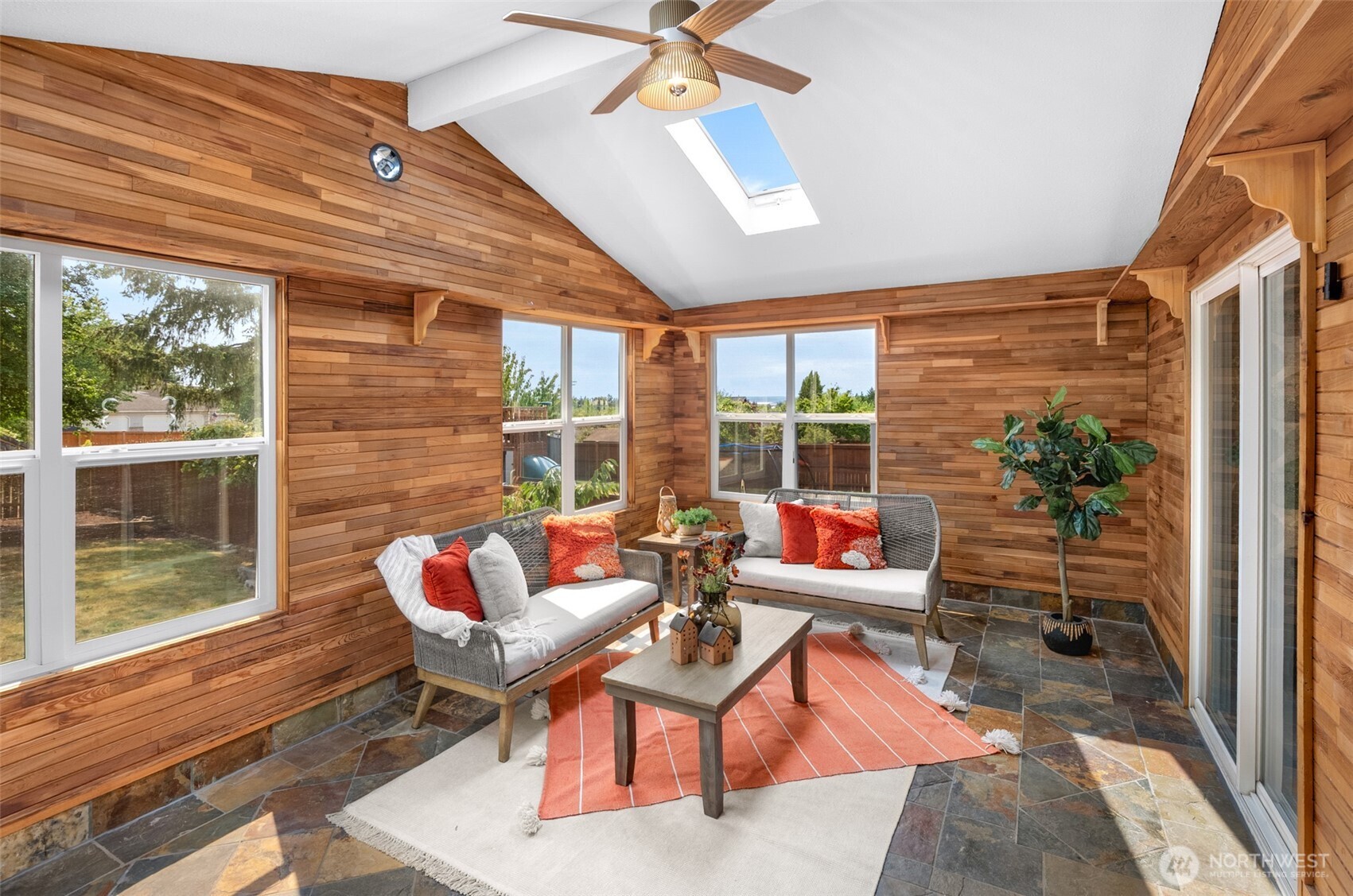 6722 66th Street Property Photo 19