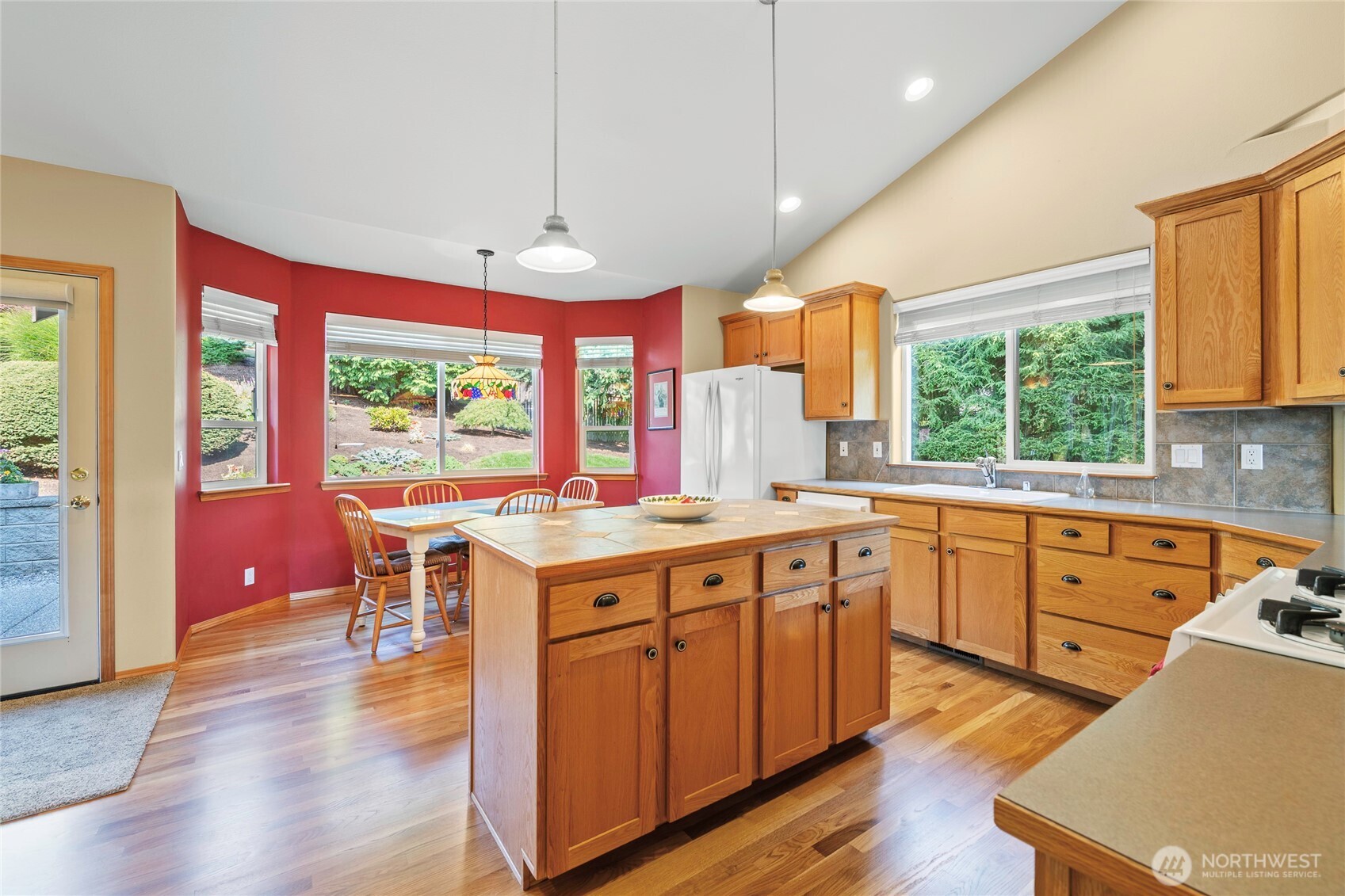 2207 Teal Court Property Photo 18