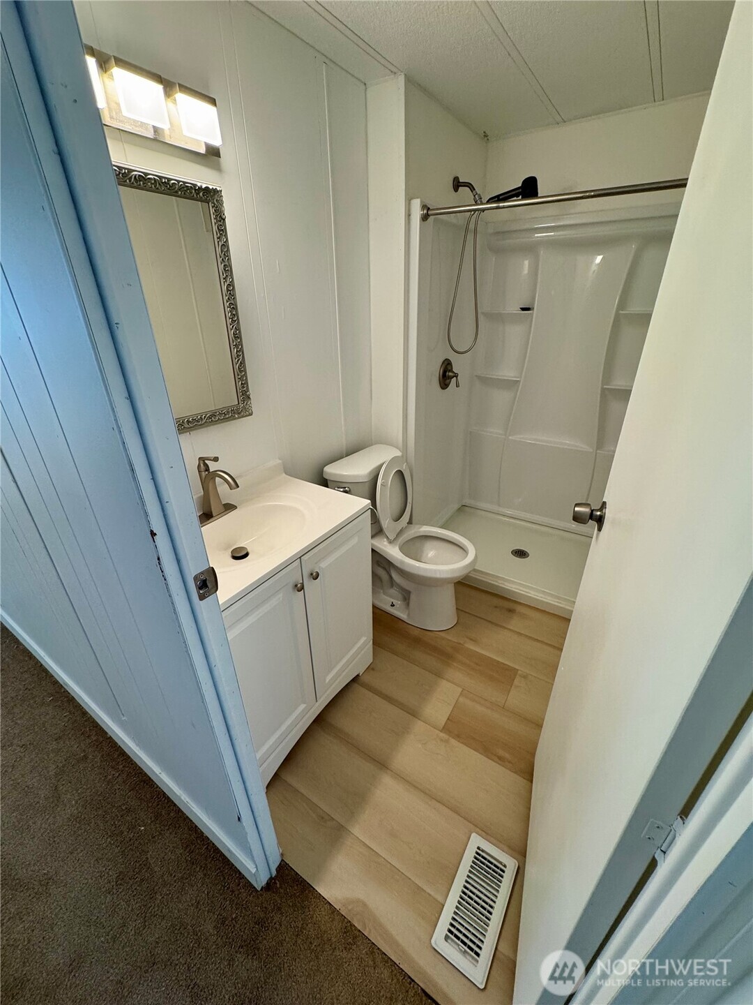 8522 37th Street Ct 66 Property Photo 14