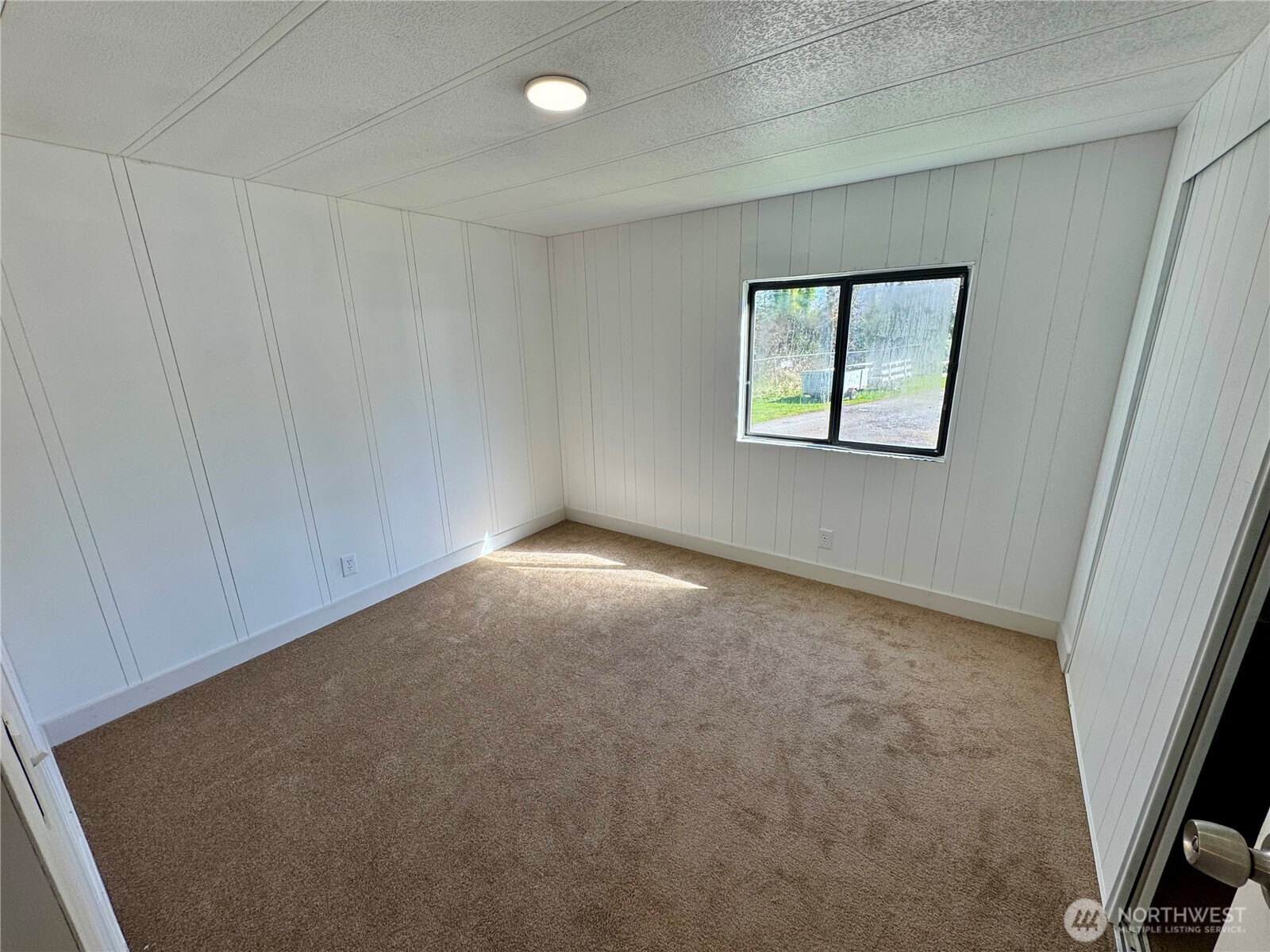 8522 37th Street Ct 66 Property Photo 17