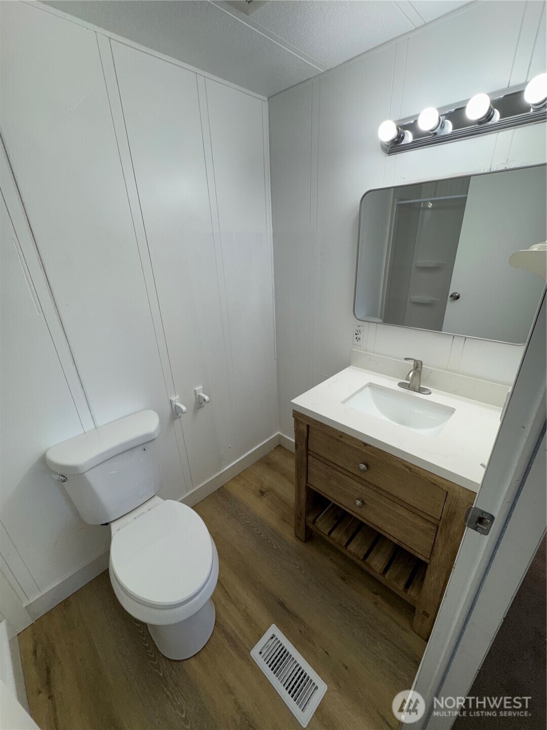 8522 37th Street Ct 66 Property Photo 20