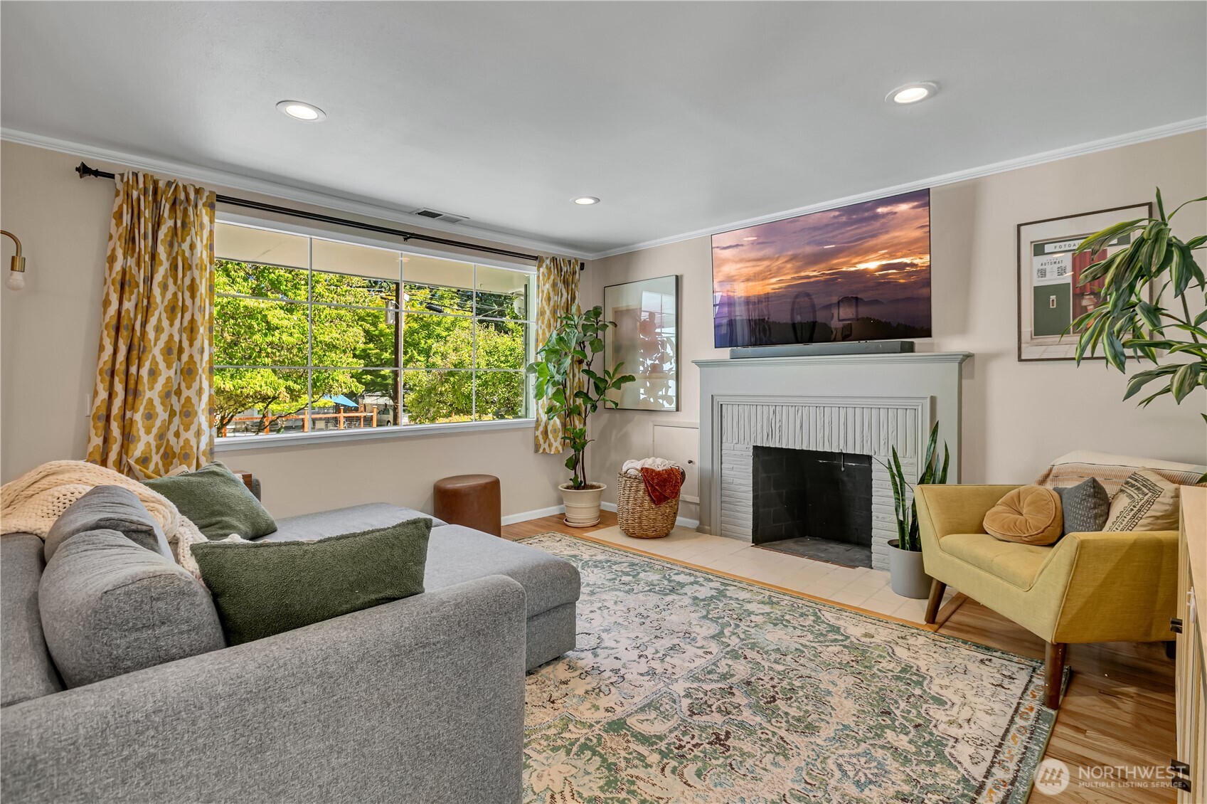 13041 25th Avenue Property Photo 8