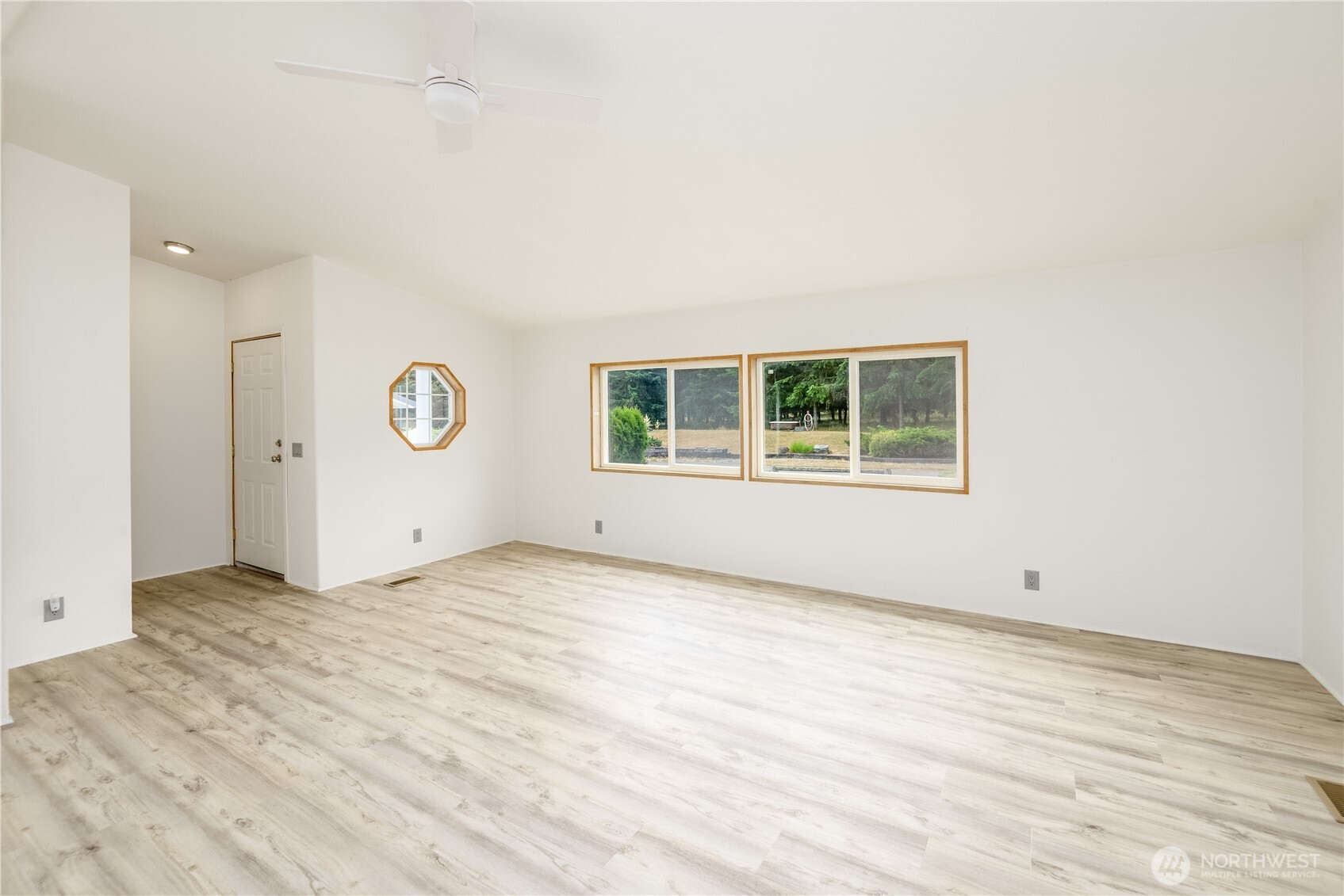 287 Emery Road Property Photo 8