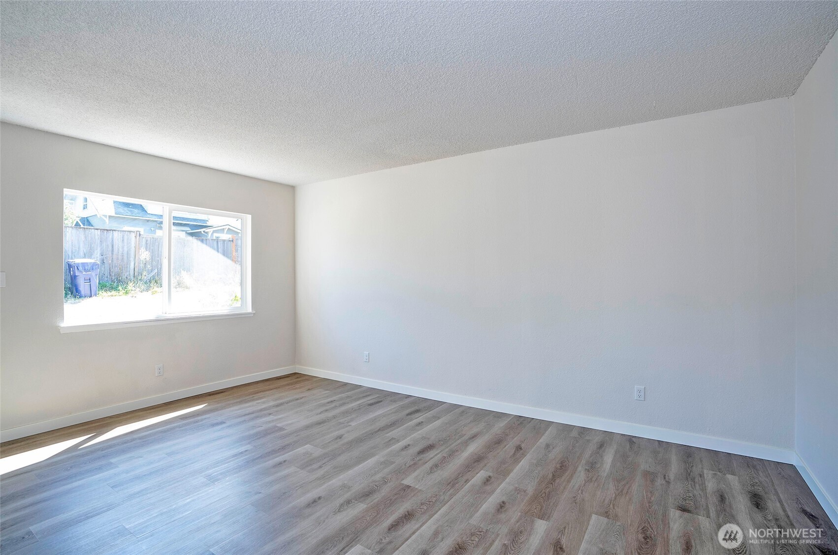 3574 S Crandall Lane Property Photo 4