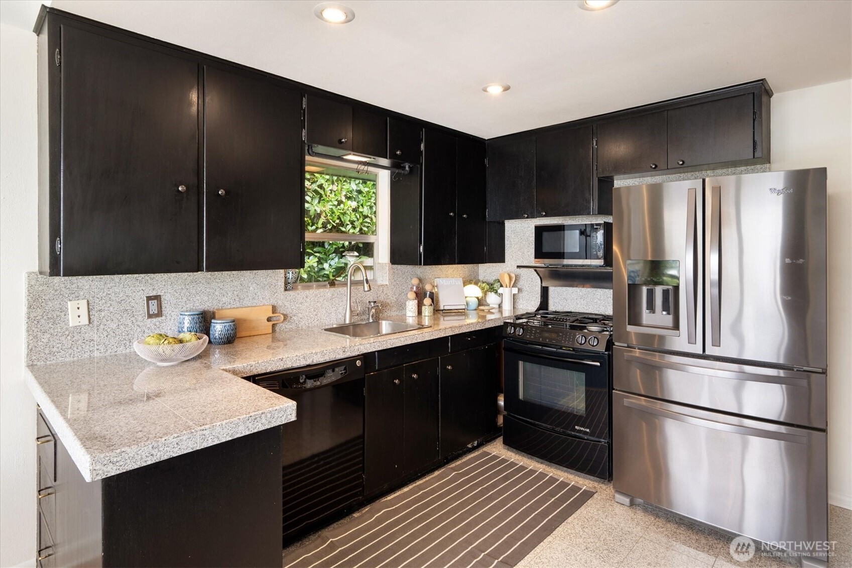 1302 Lakeside Avenue Property Photo 16