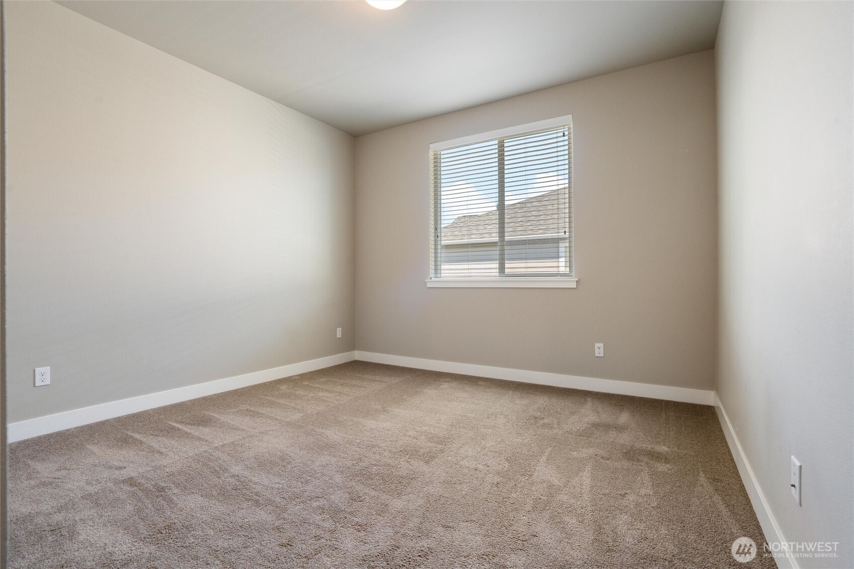 1407 Baker Heights Loop Property Photo 23