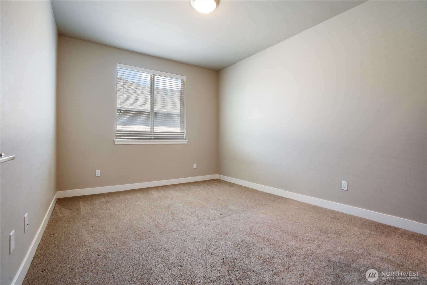 1407 Baker Heights Loop Property Photo 25