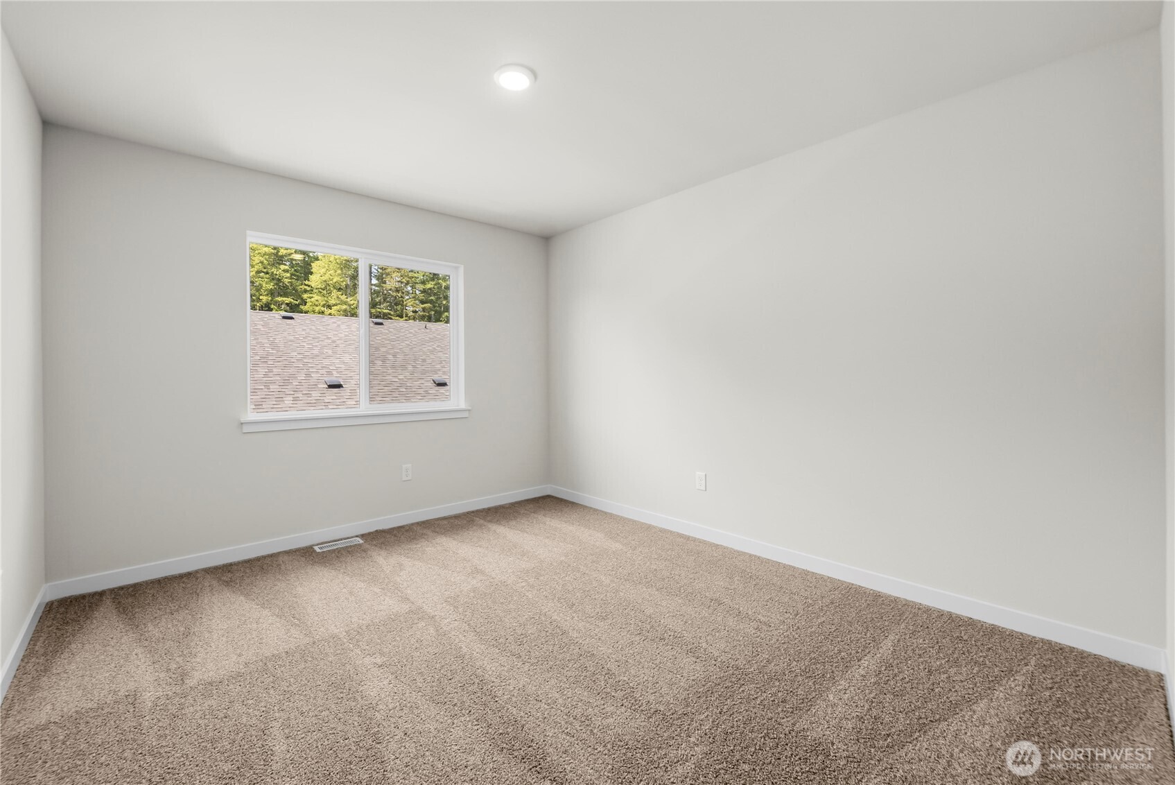 6011 Thornhill Avenue Property Photo 20