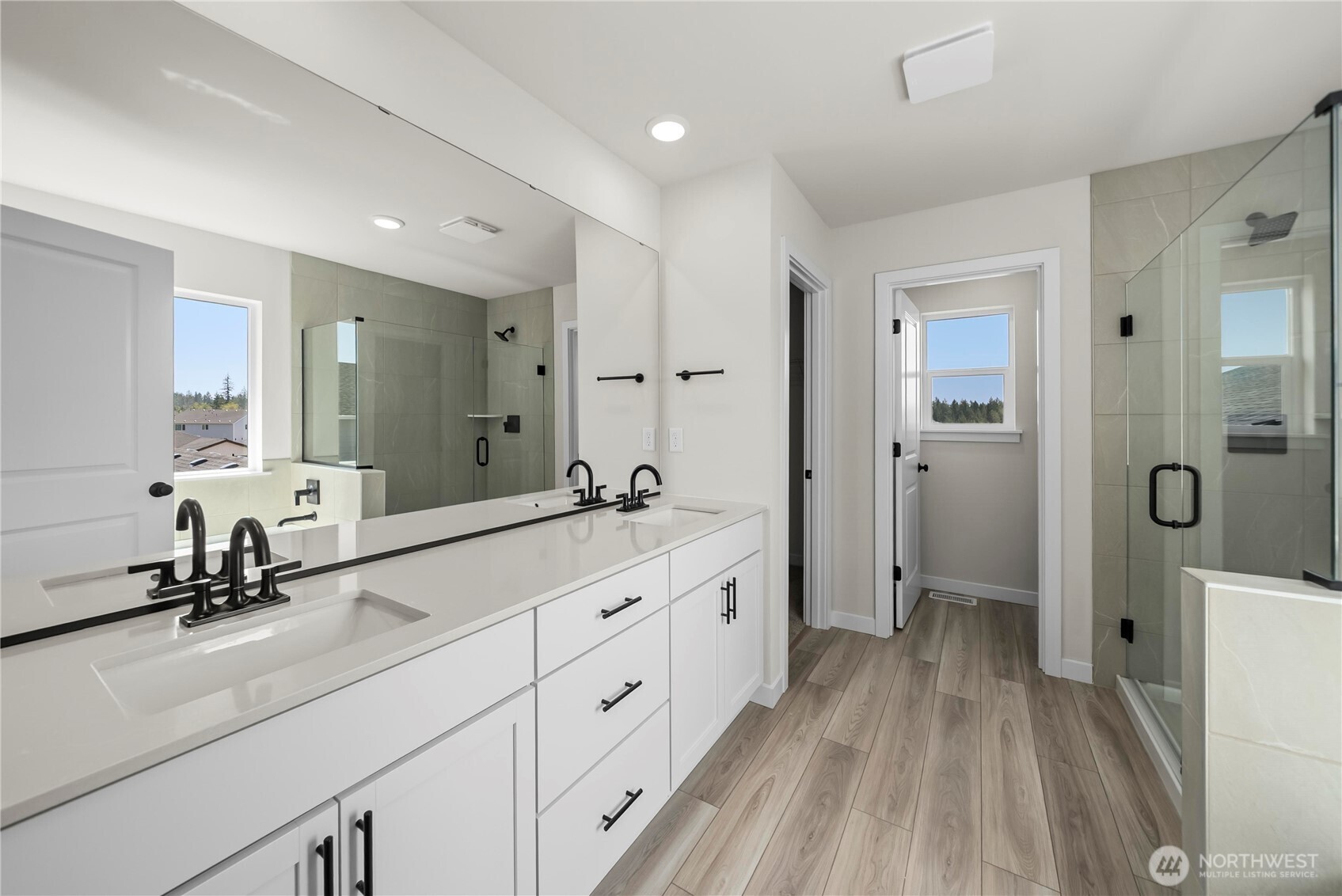 6011 Thornhill Avenue Property Photo 27