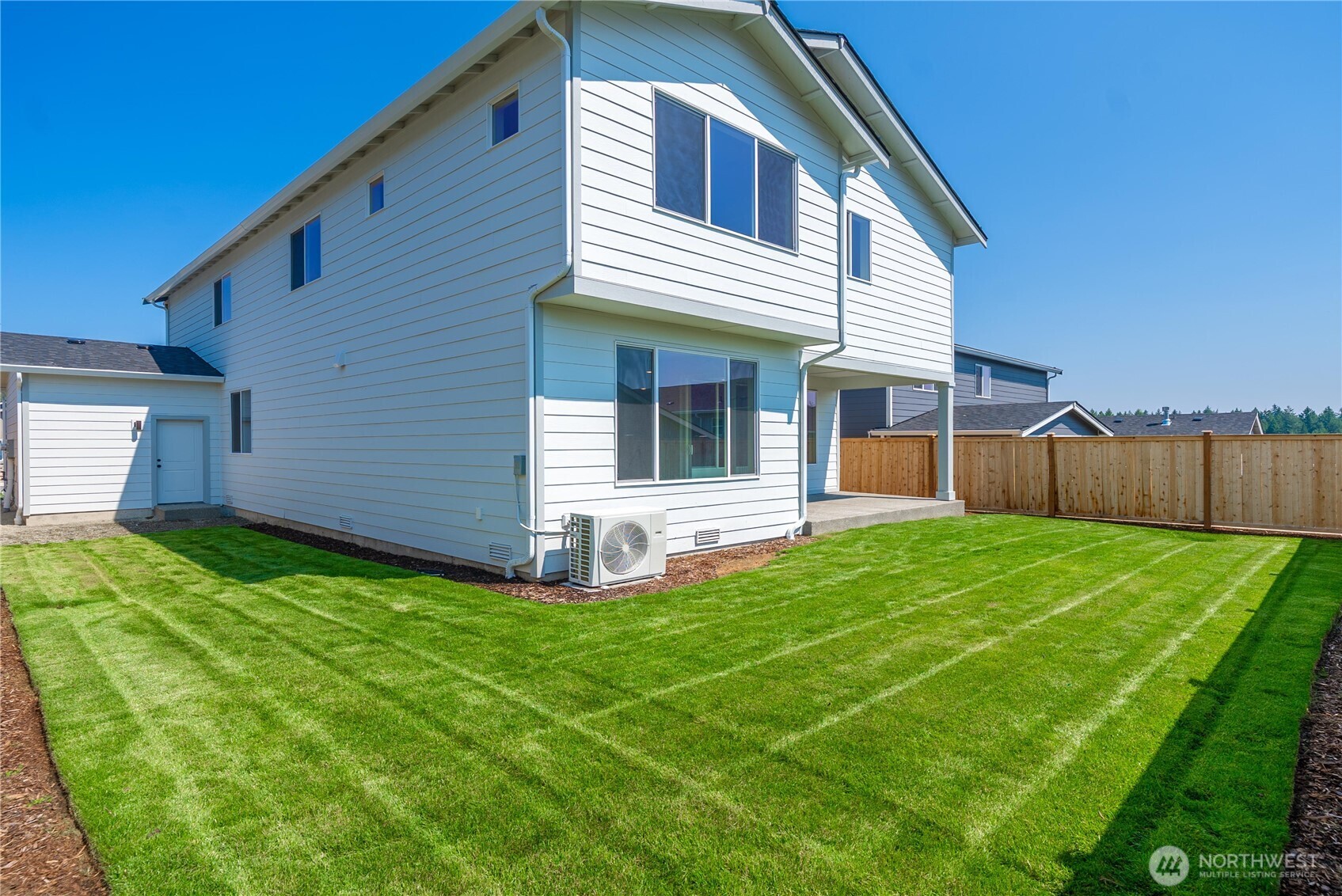 6011 Thornhill Avenue Property Photo 33