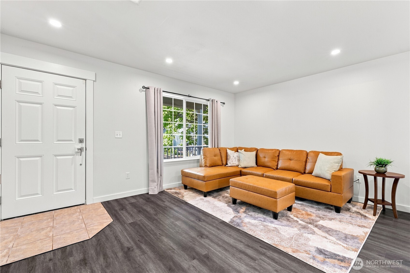 7410 38th Street Property Photo 3