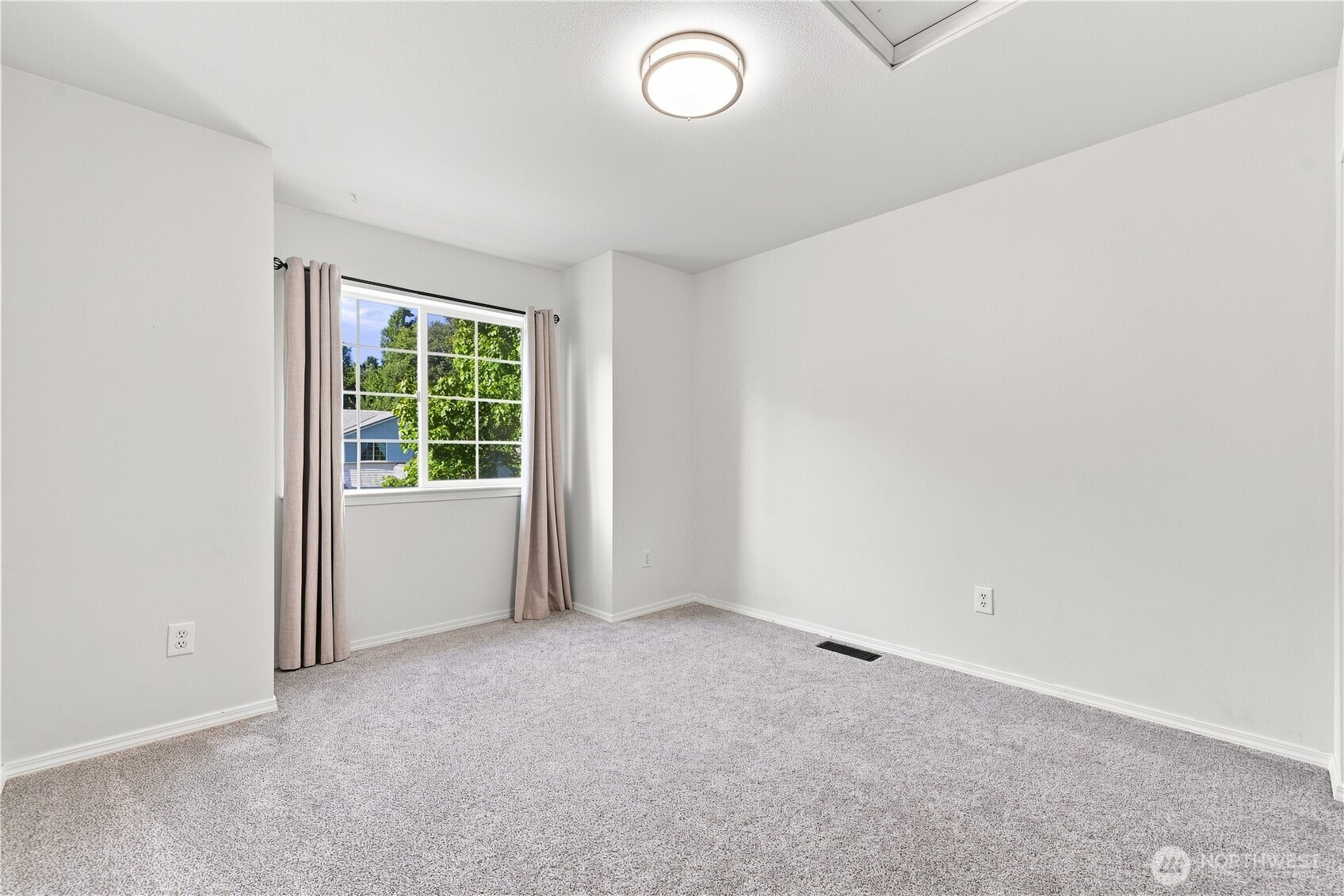 7410 38th Street Property Photo 21