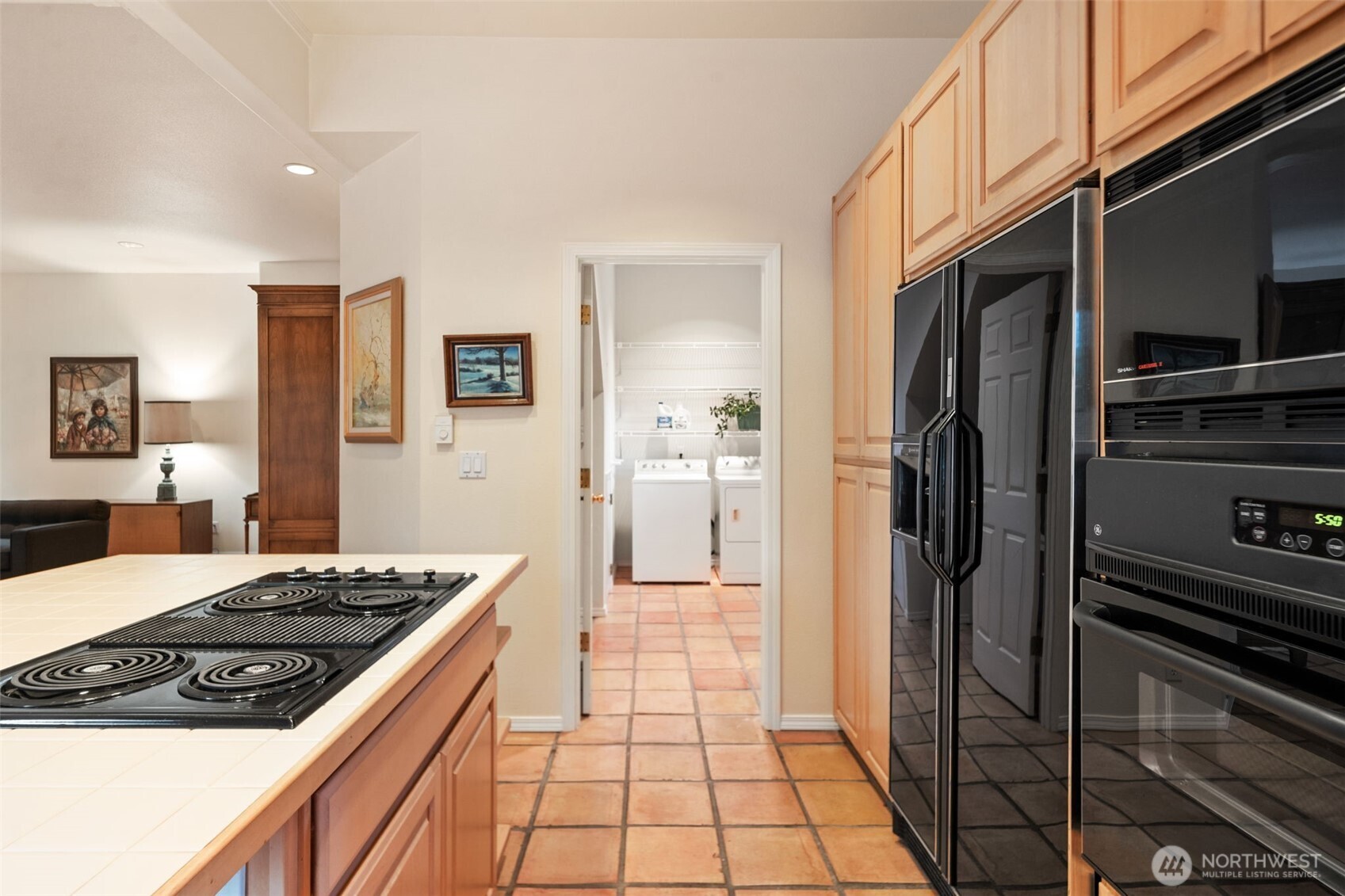 641 E Lakeshore Drive Property Photo 14