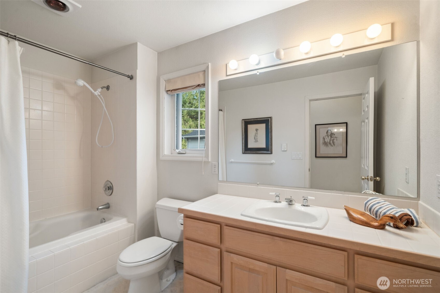 641 E Lakeshore Drive Property Photo 33