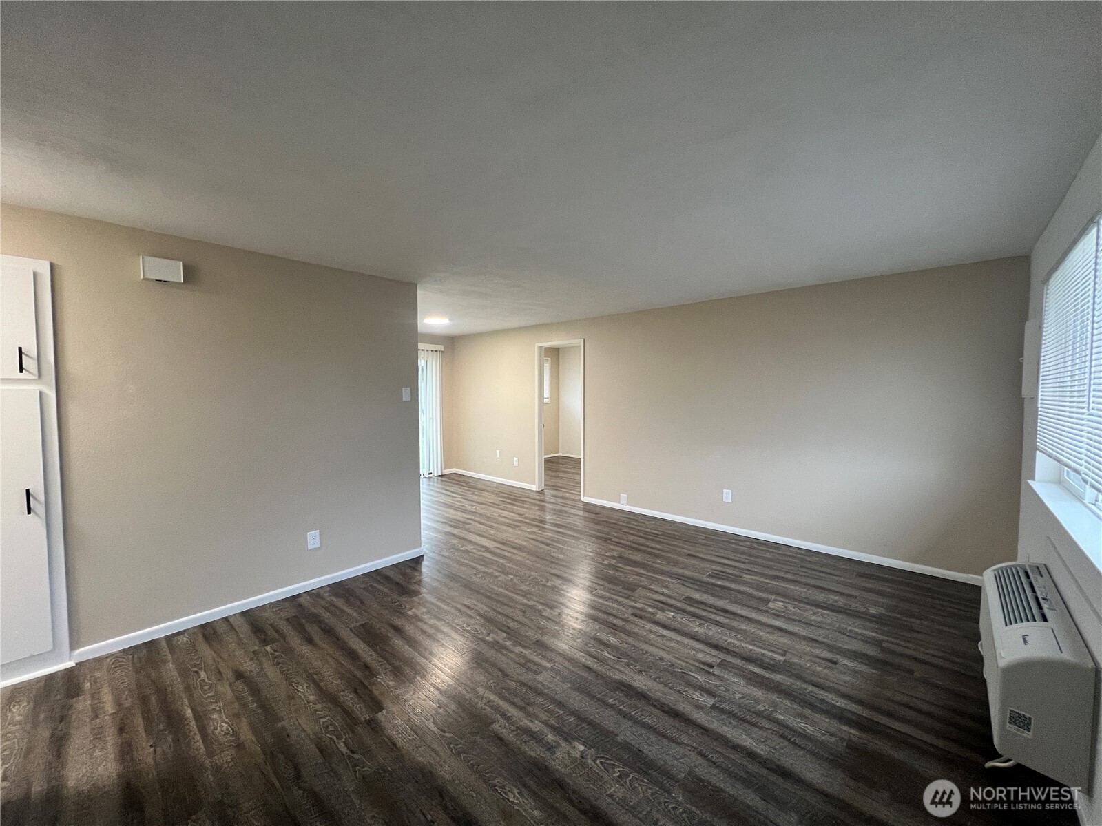 1137 1139 Cascade Avenue Property Photo 10