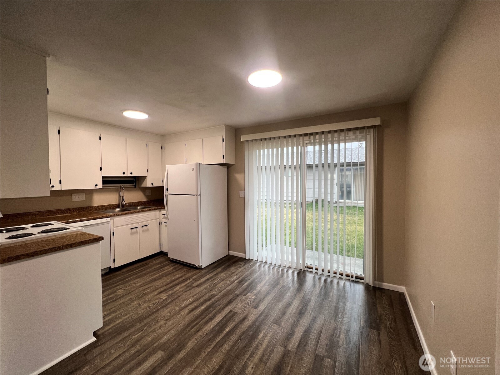 1137 1139 Cascade Avenue Property Photo 13