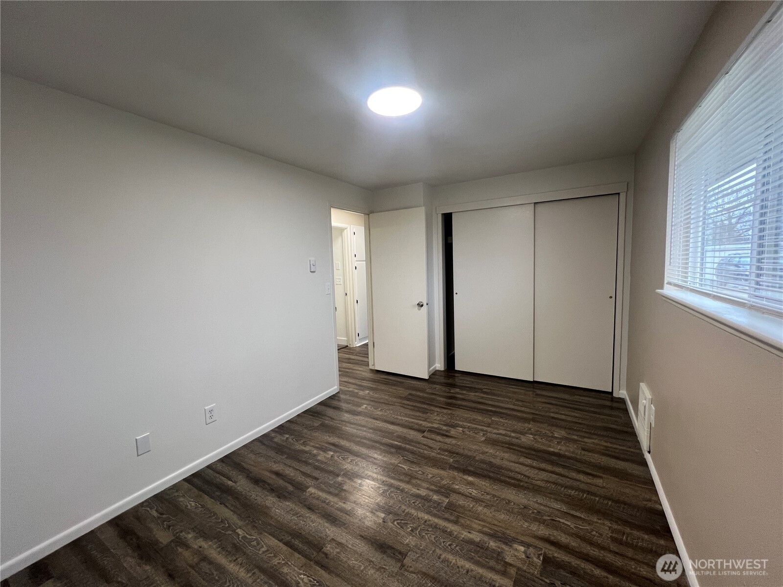 1137 1139 Cascade Avenue Property Photo 17
