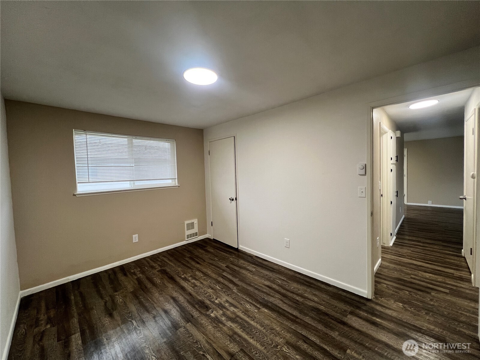 1137 1139 Cascade Avenue Property Photo 19