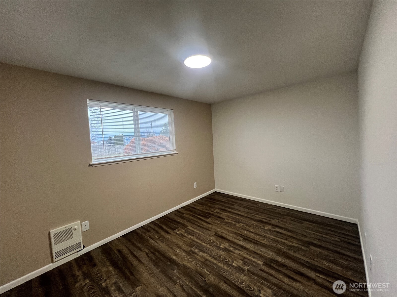 1137 1139 Cascade Avenue Property Photo 21