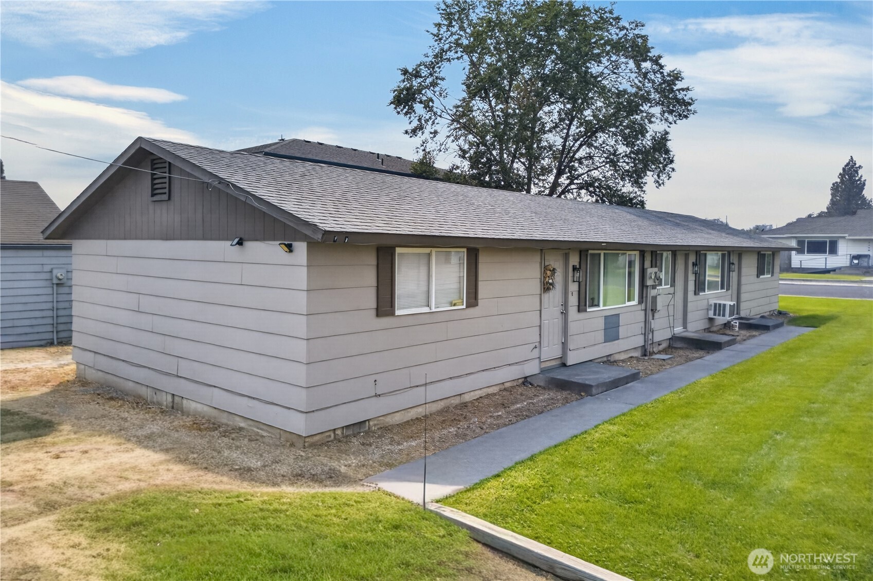 1141 1143 Cascade Avenue Property Photo 4