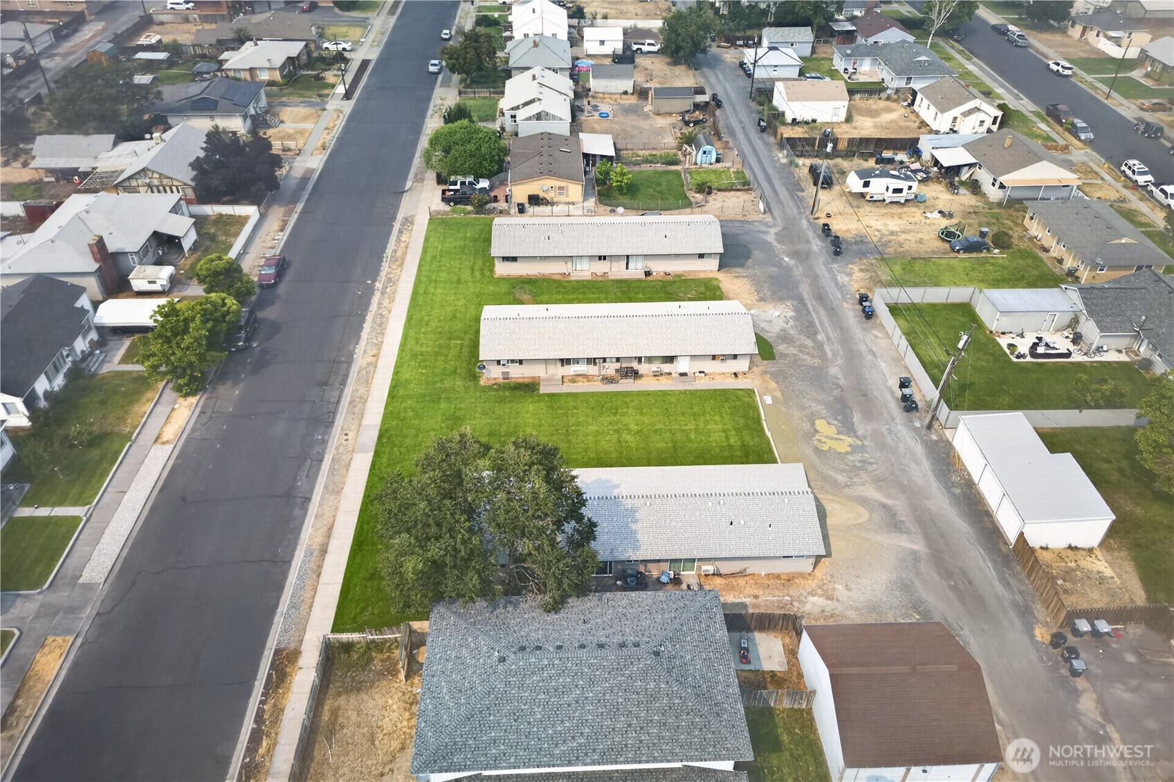 1141 1143 Cascade Avenue Property Photo 9