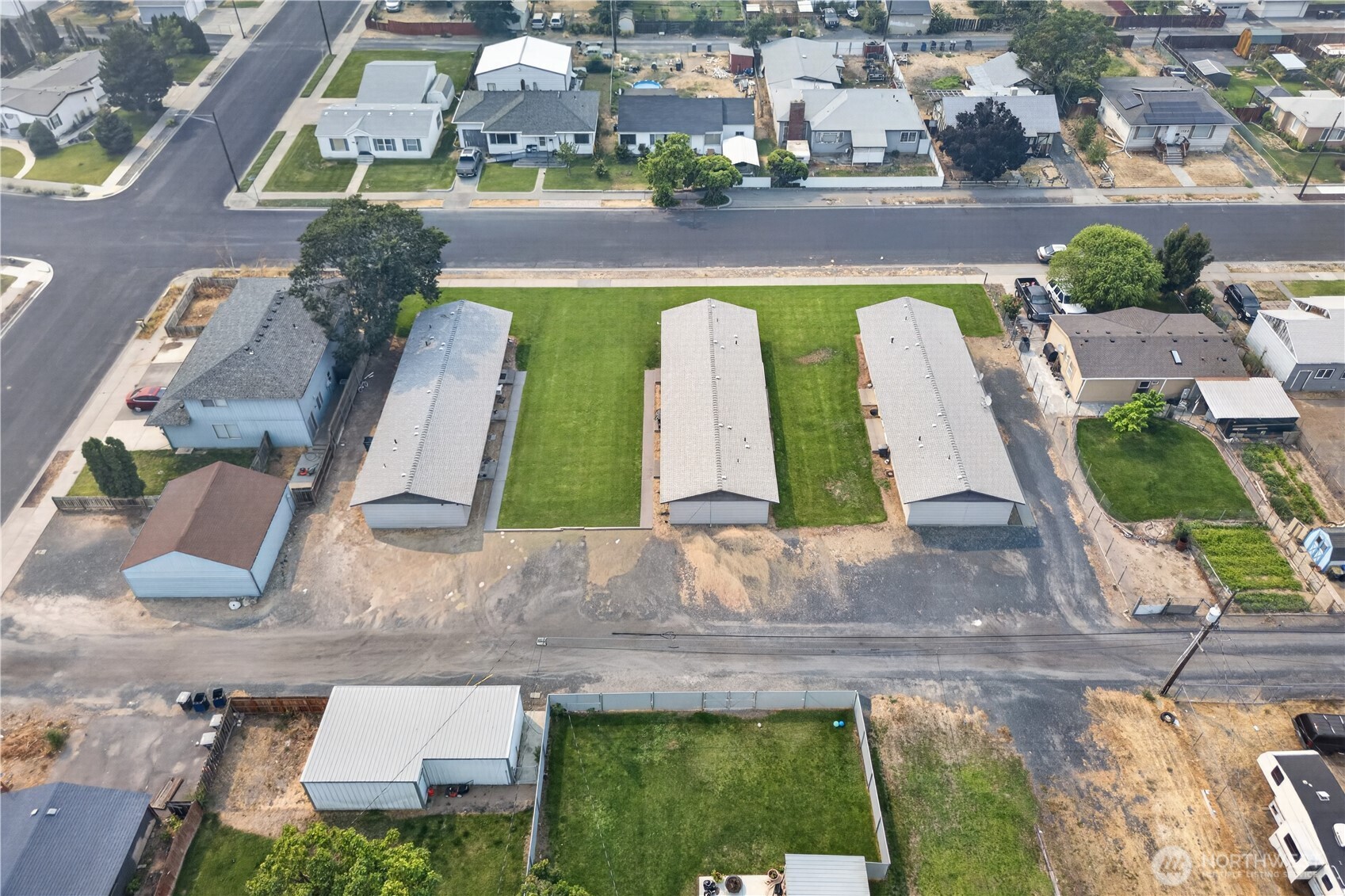 1141 1143 Cascade Avenue Property Photo 10