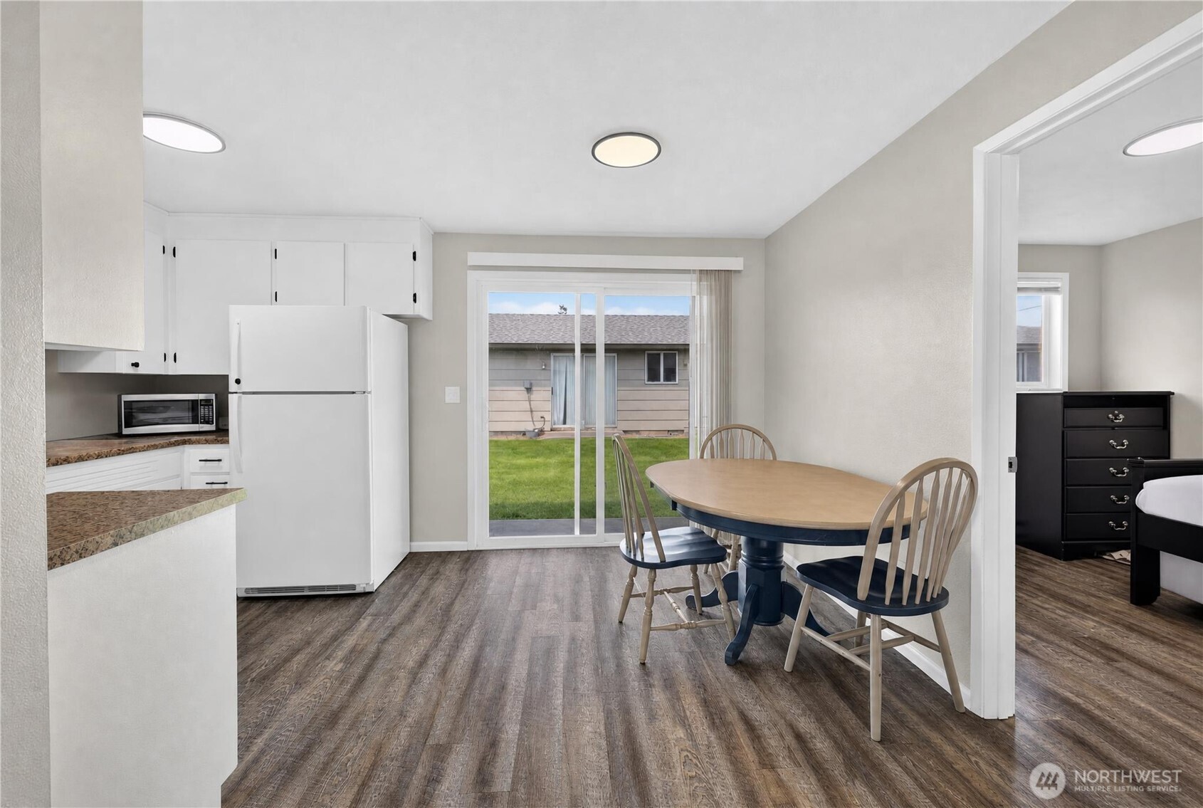 1141 1143 Cascade Avenue Property Photo 20