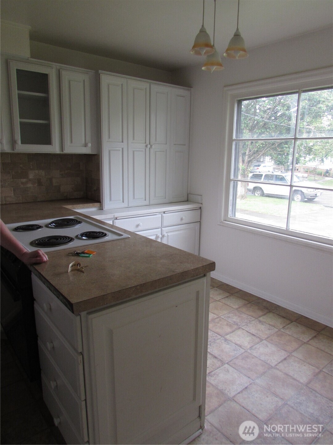 1111 9th Avenue Property Photo 3